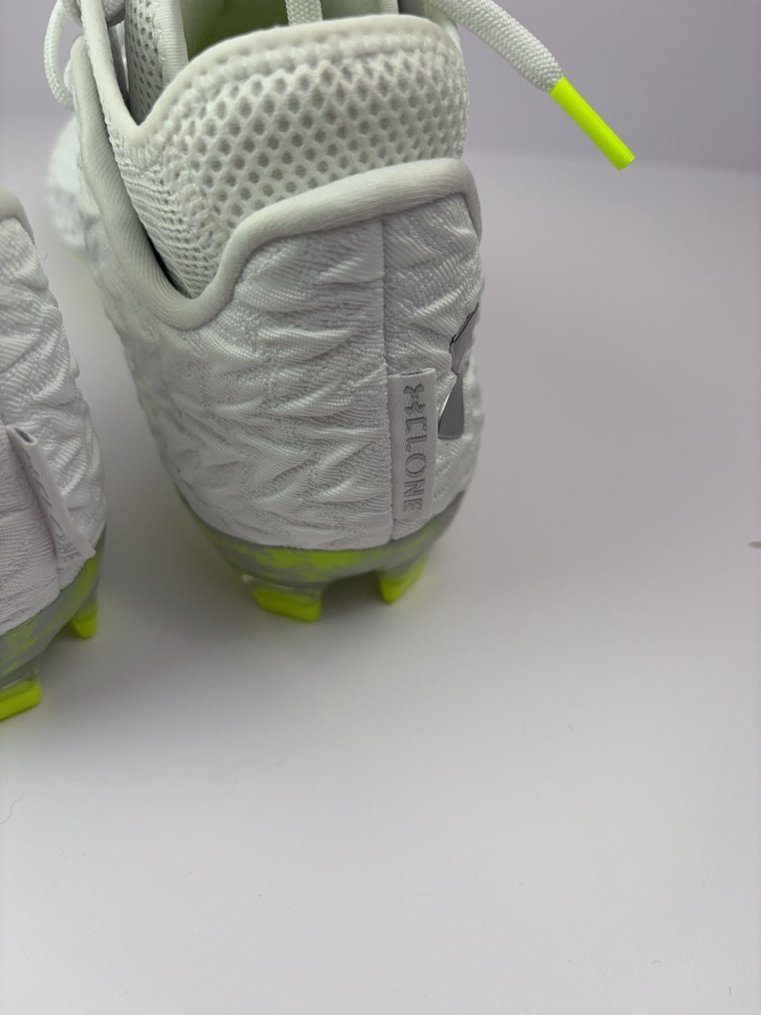 Under Armour Highlight Lacrosse Cleats White mens 9 9