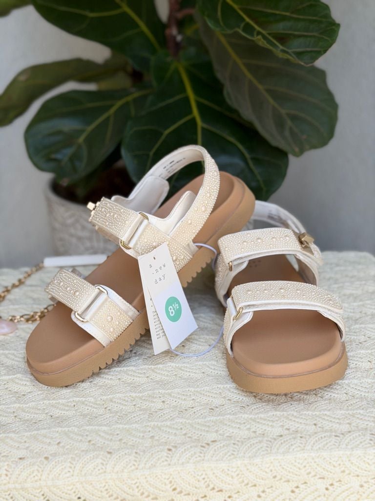 A New Day Pearl Embellished Sport Sandals Size 8.5 3