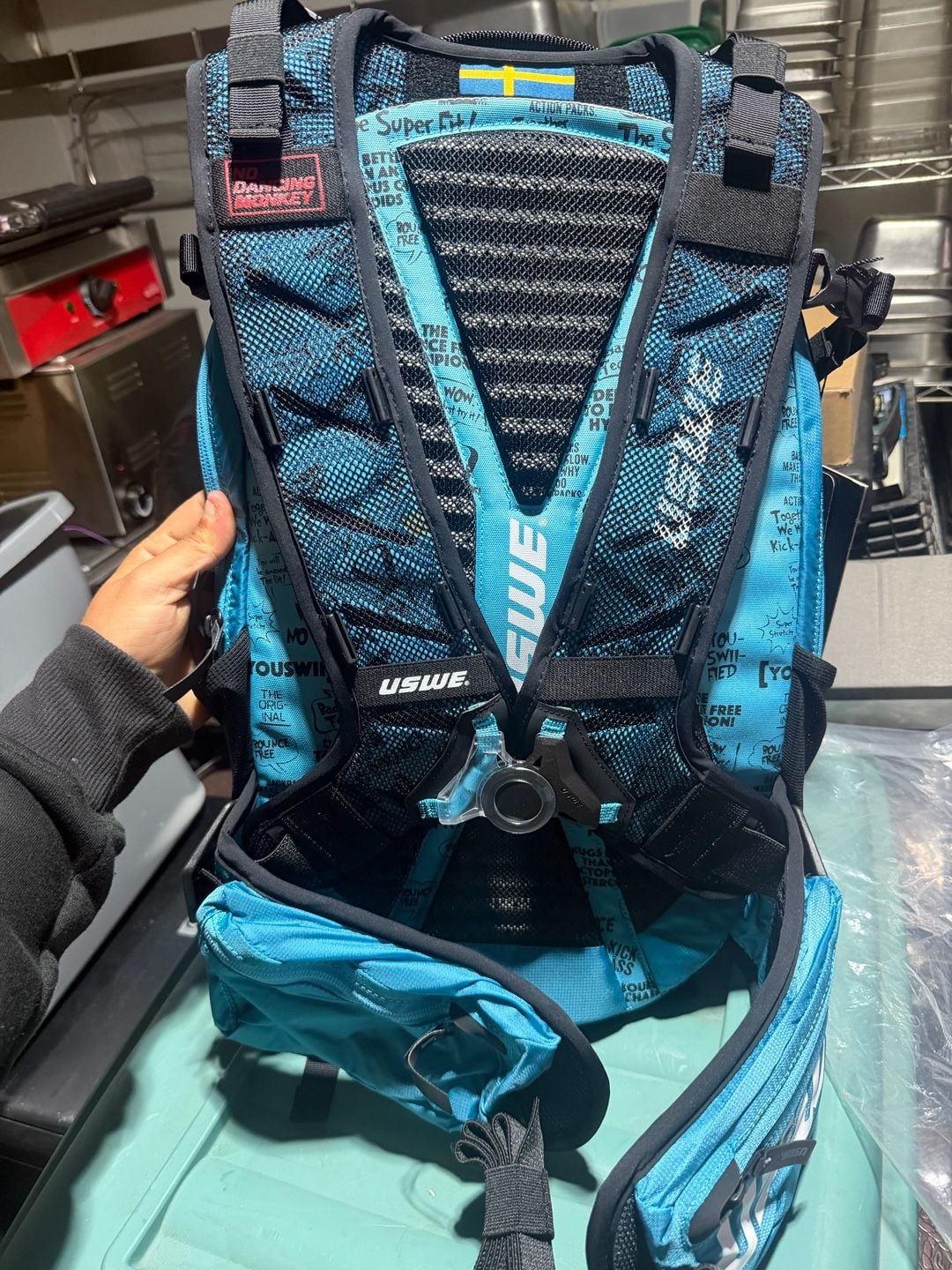 USWE Shred 16 Hydration Backpack Black/Blue 6