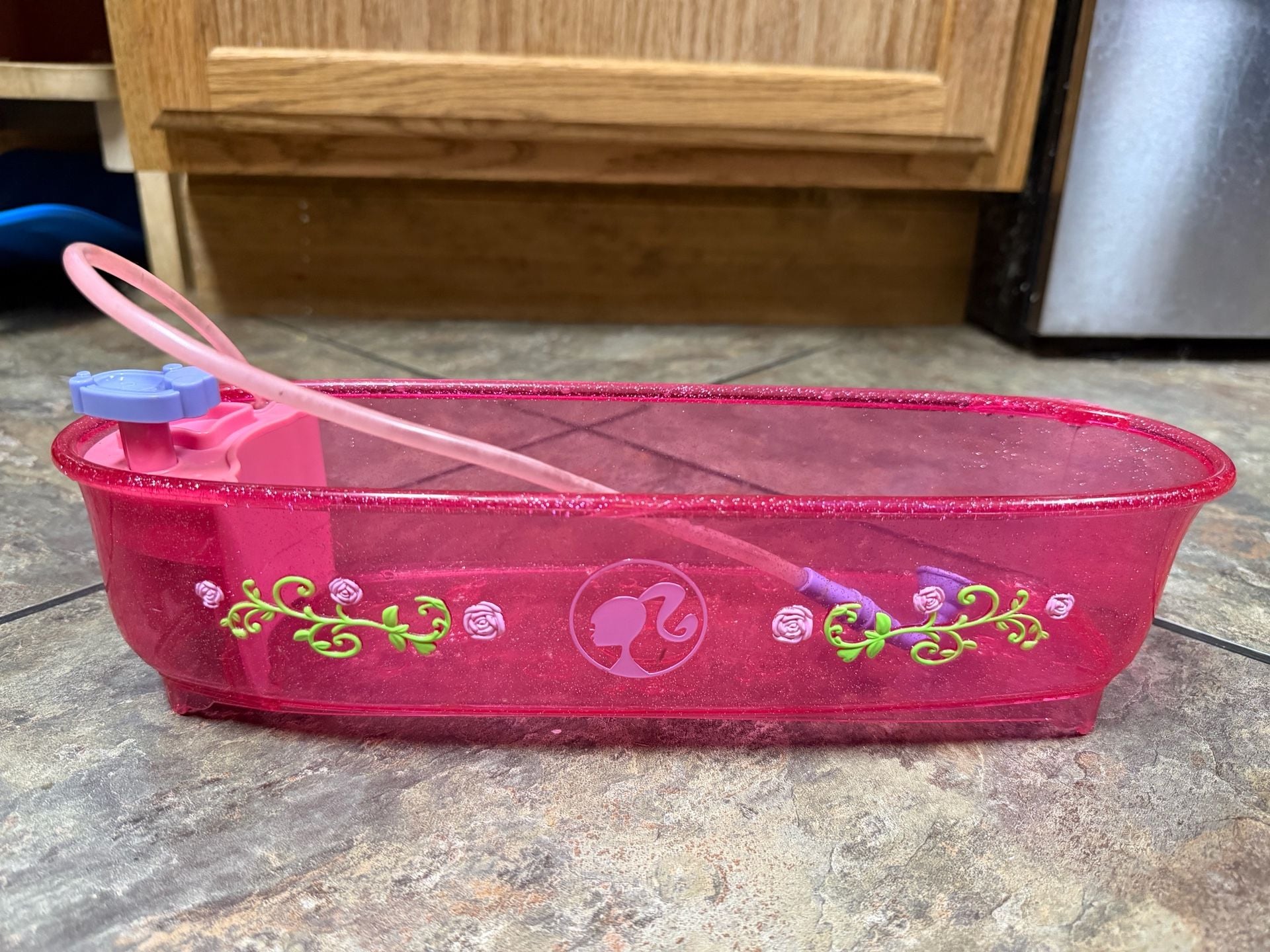 Barbie Pink Glitter Doll Bathtub with Working Shower Pump 1
