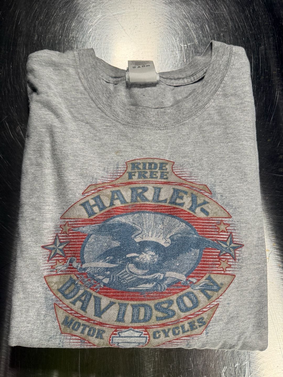 Vintage 2010 Harley-Davidson Chicago Ride Free Graphic T-Shirt Size Large 9