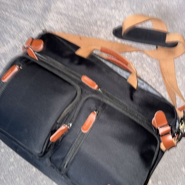 Looibell Convertible Laptop Briefcase Backpack