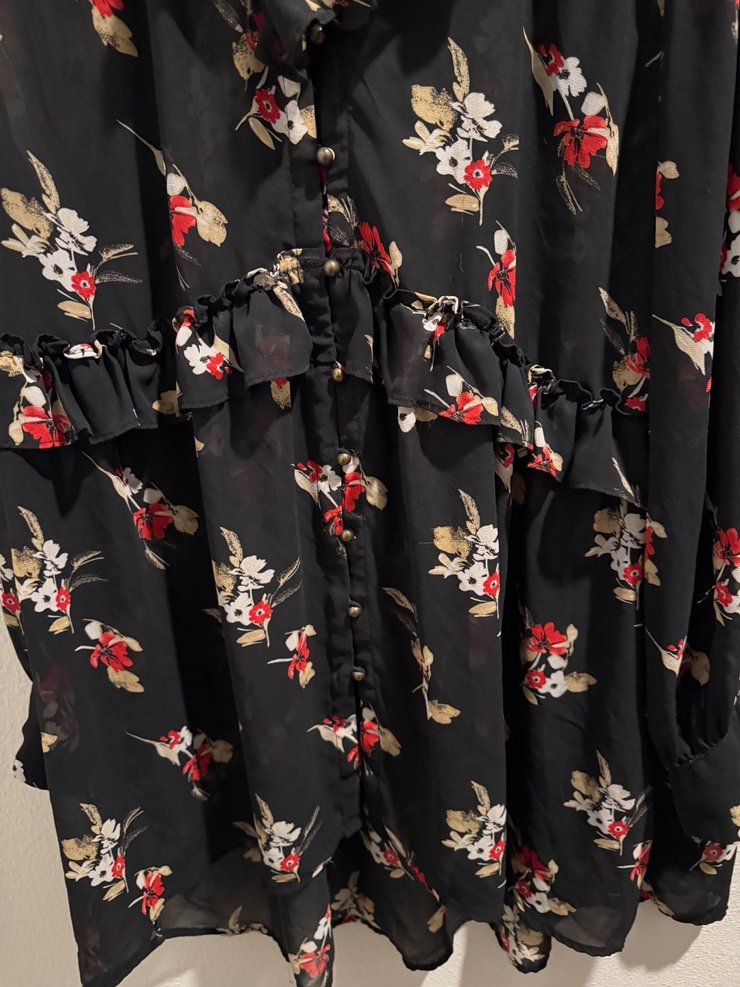 Love Tree Floral Ruffle Button-Down Blouse Black Size XL 3