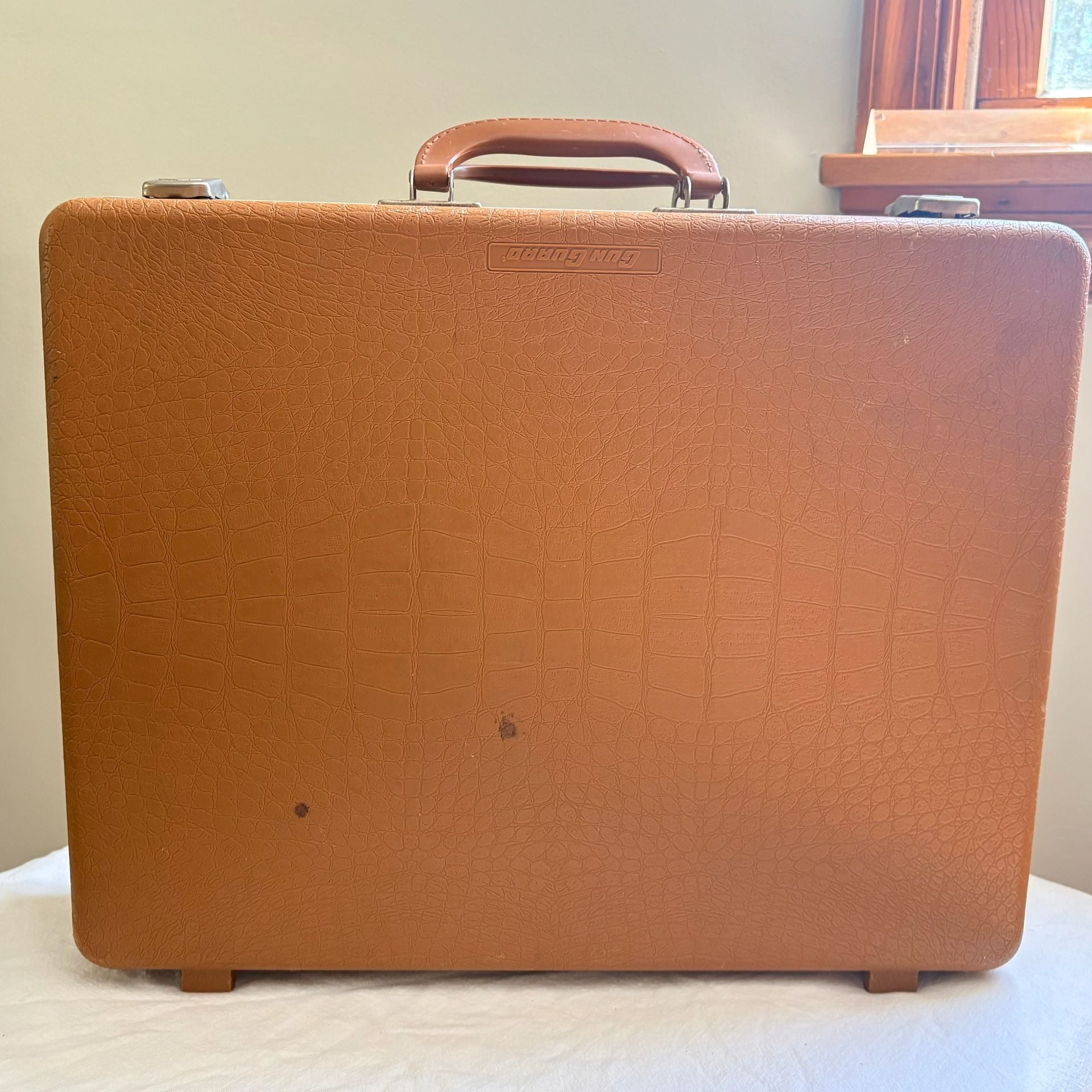 Vintage Gun Guard Hard Shell Protective Case with Foam Interior 6