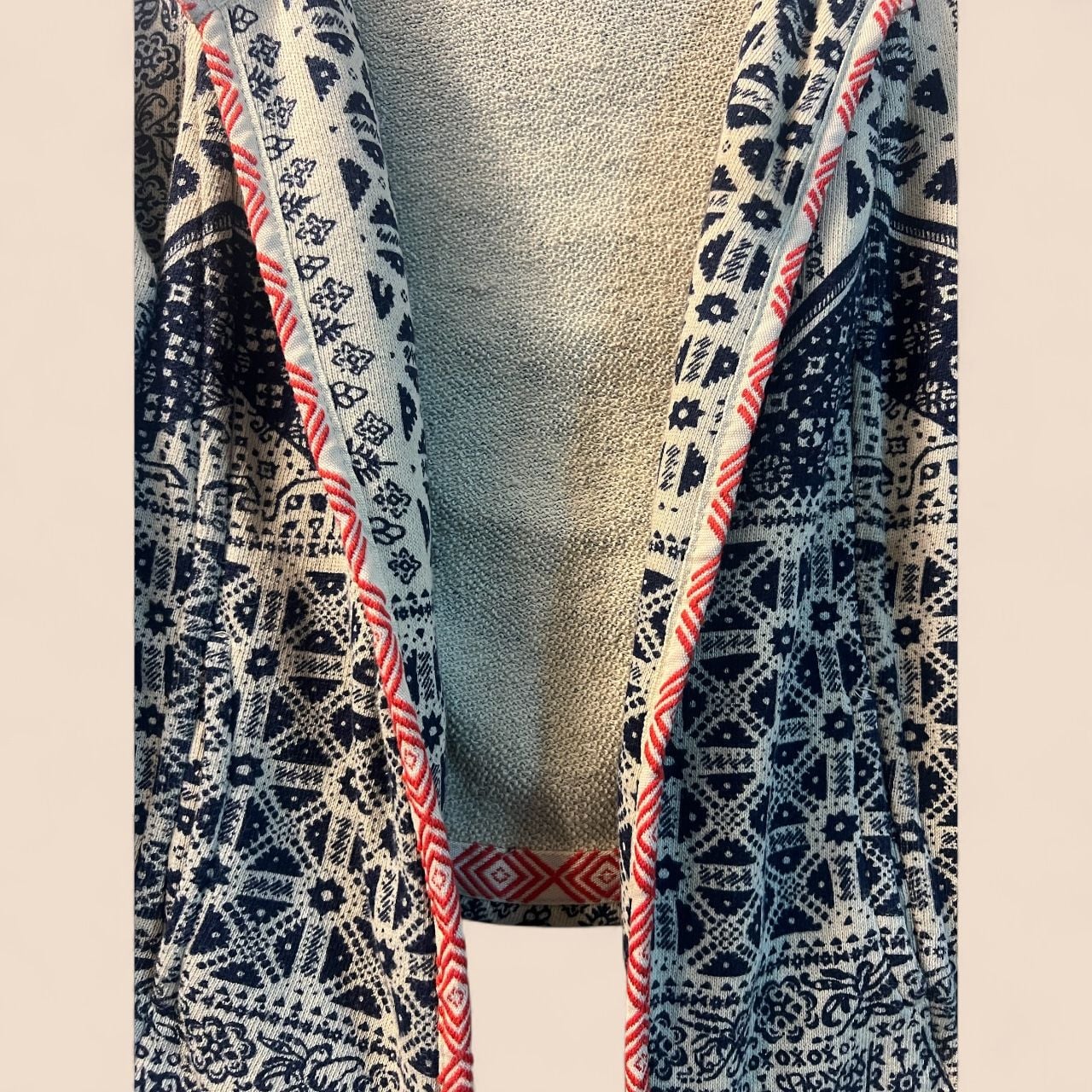 Product thumbnail 4