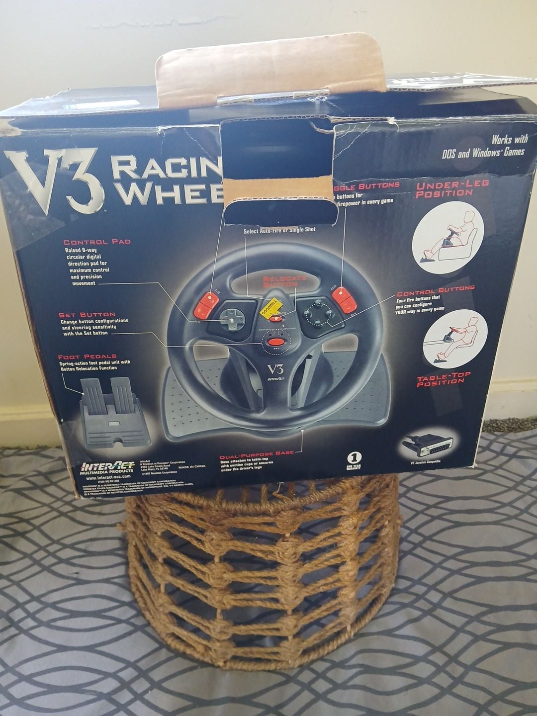 Interact V3 Racing Wheel for PC with Pedals 3