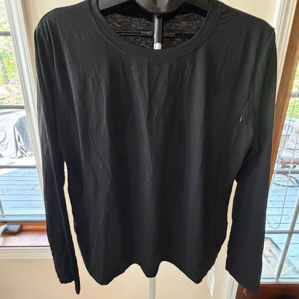 Ssweetyweee Fashion Boutique Black Long Sleeve Side Zipper Top Size XL