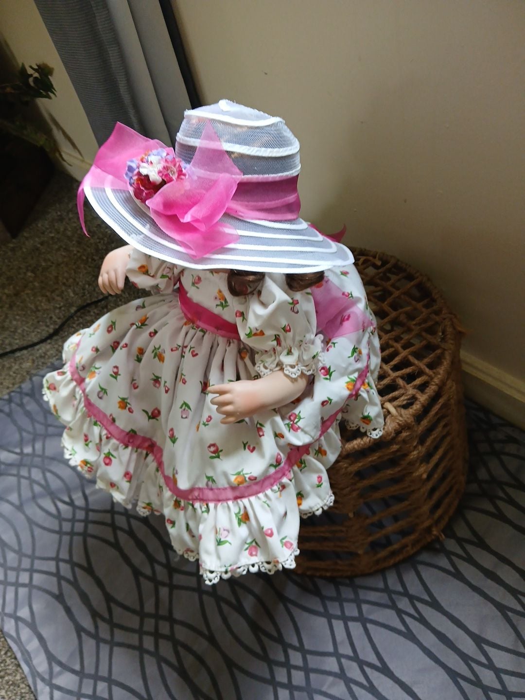 2001 Ashton-Drake Galleries Porcelain Doll #3620 of 6000 5