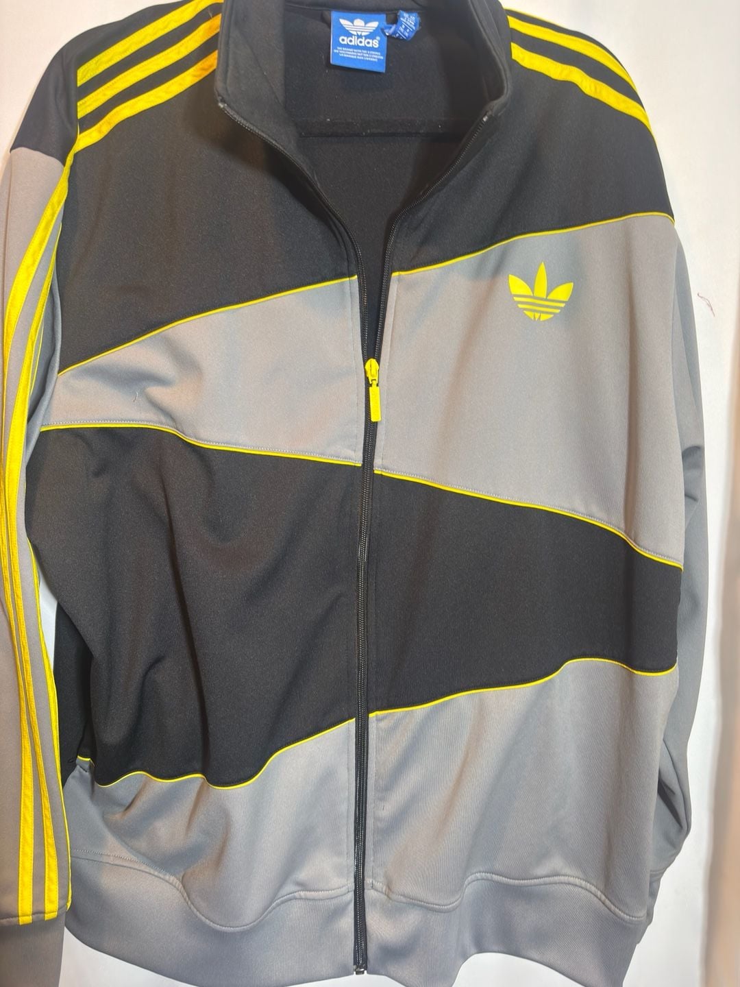 Adidas Originals Trefoil Tracksuit Set Black Grey Yellow Size 2XL 1