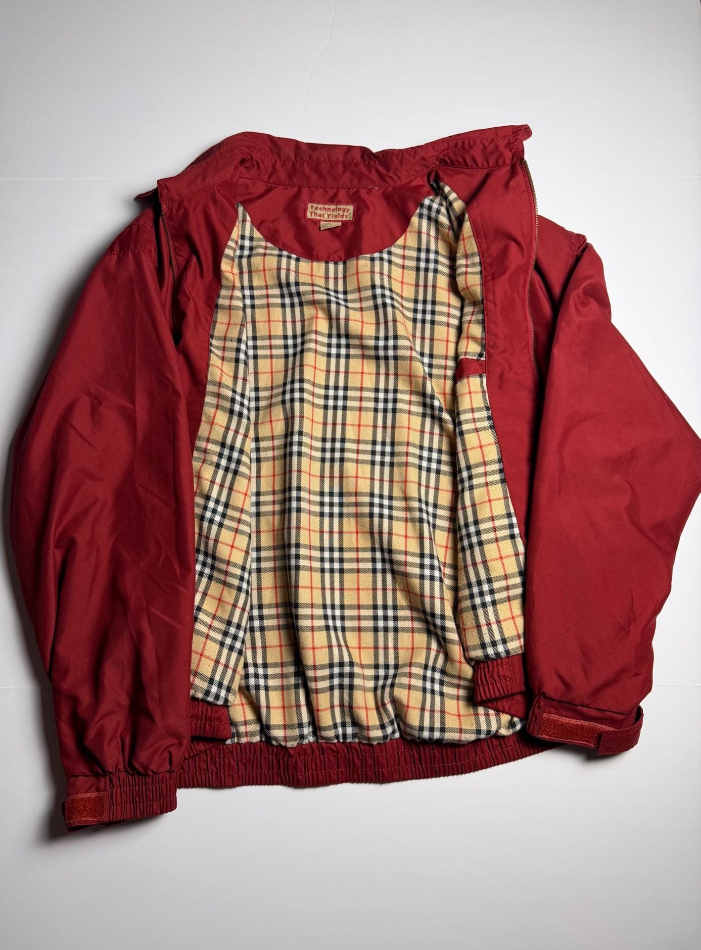 5 Piece Men's Jacket and Sweater Bundle: Levi's, Columbia, Tommy Hilfiger, etc 4