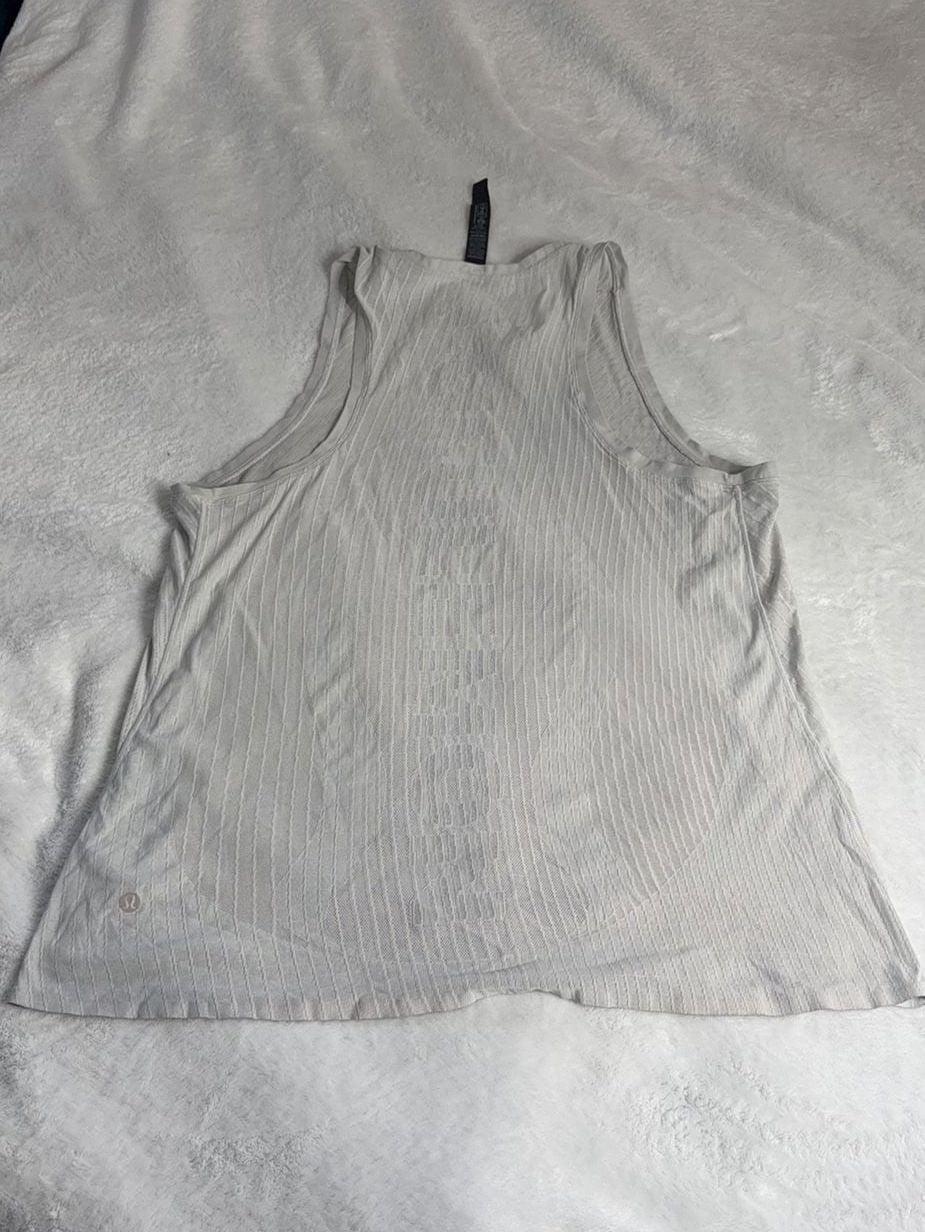 Lululemon Metal Vent Tech Sleeveless Tank Top Size Large 8