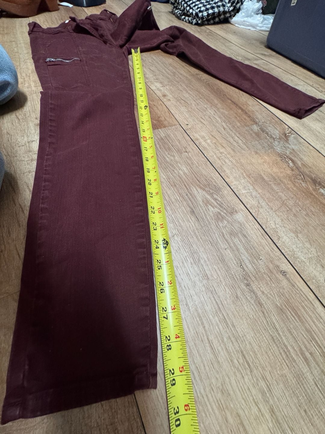 Minimalist, classic style, chic Pistola Burgundy Skinny Jeans Sz 29 4