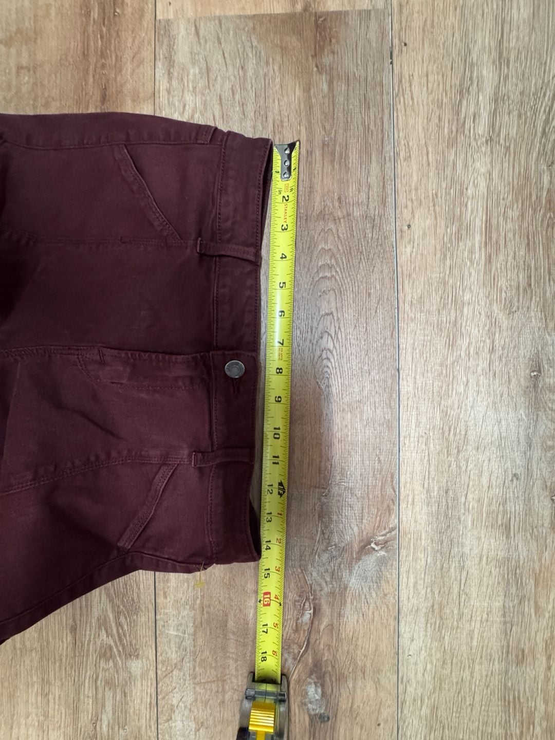 Minimalist, classic style, chic Pistola Burgundy Skinny Jeans Sz 29 5