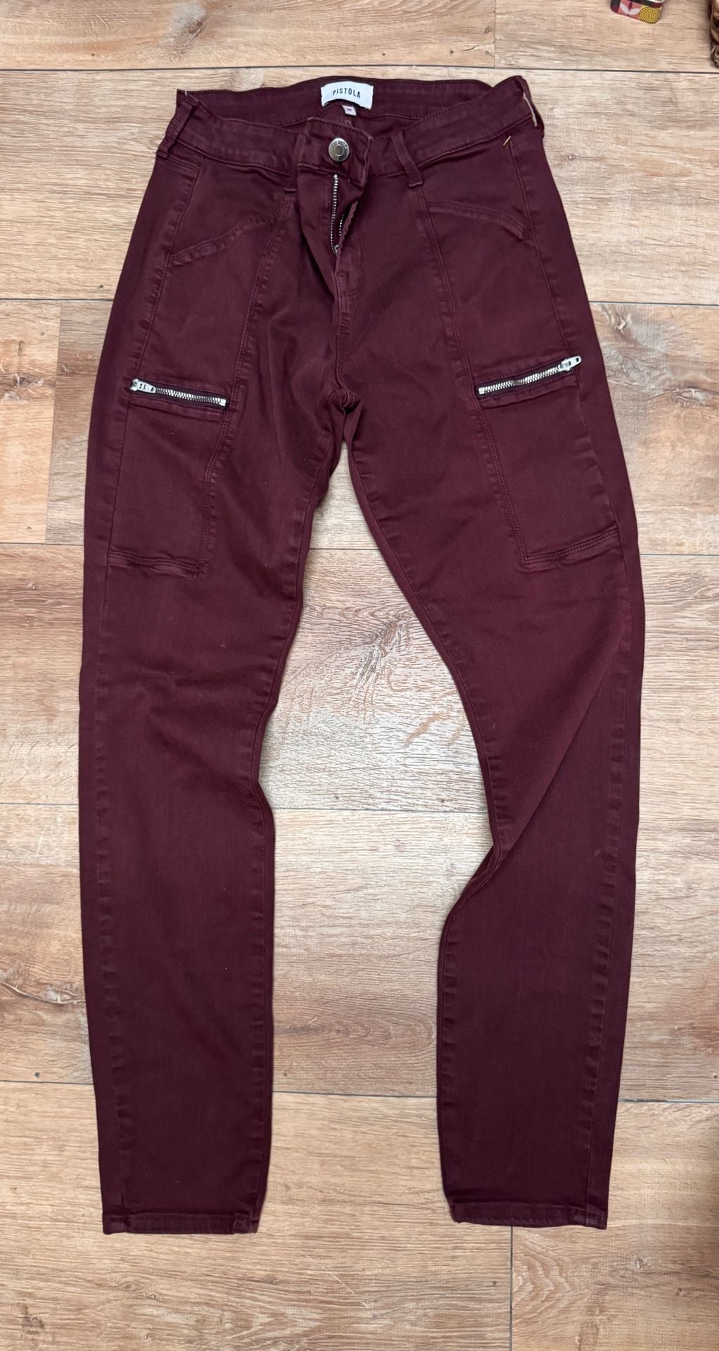Minimalist, classic style, chic Pistola Burgundy Skinny Jeans Sz 29 2