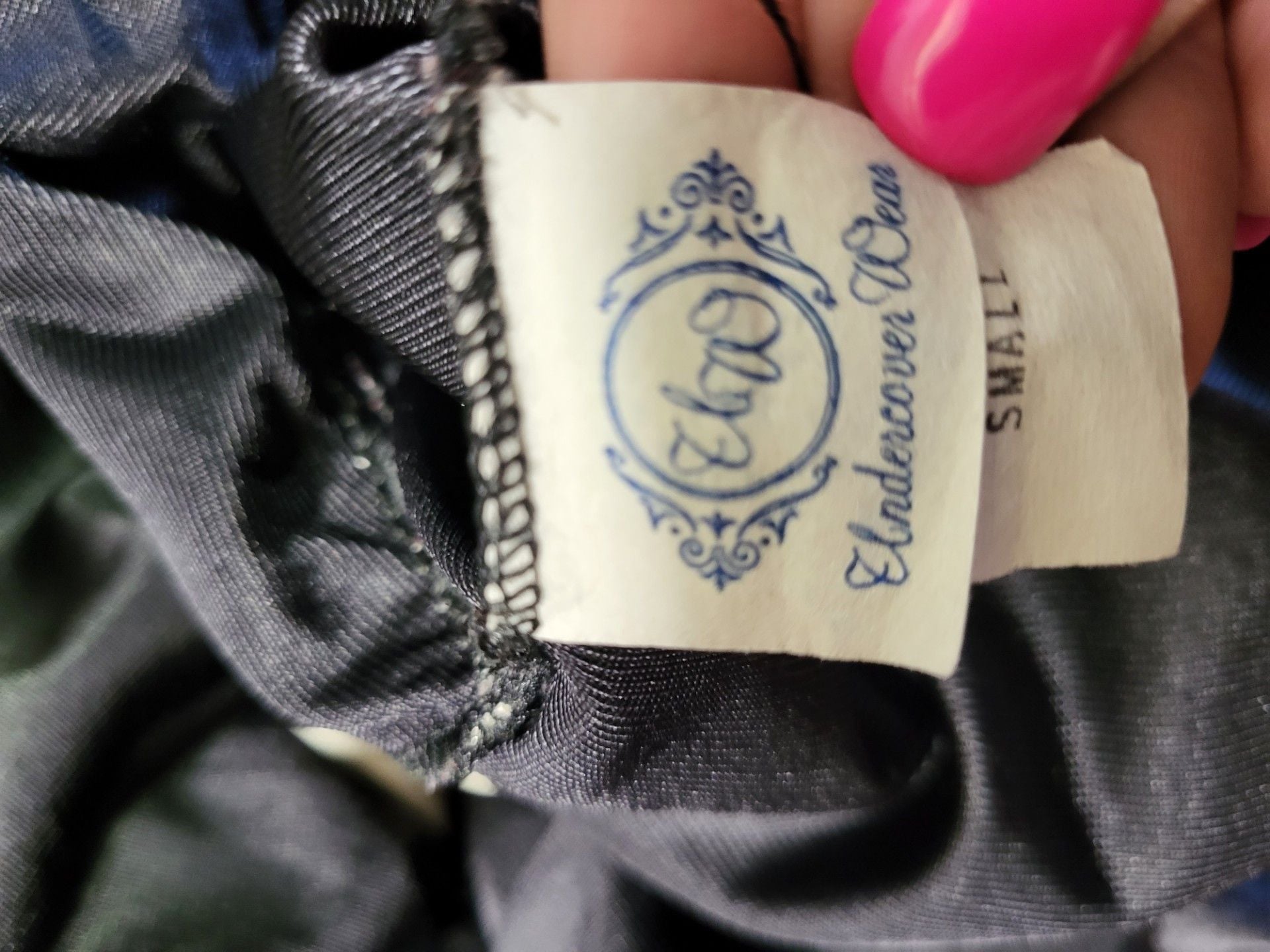 Vintage Undercover Wear Slinky Black Nightdress. Size Small 4