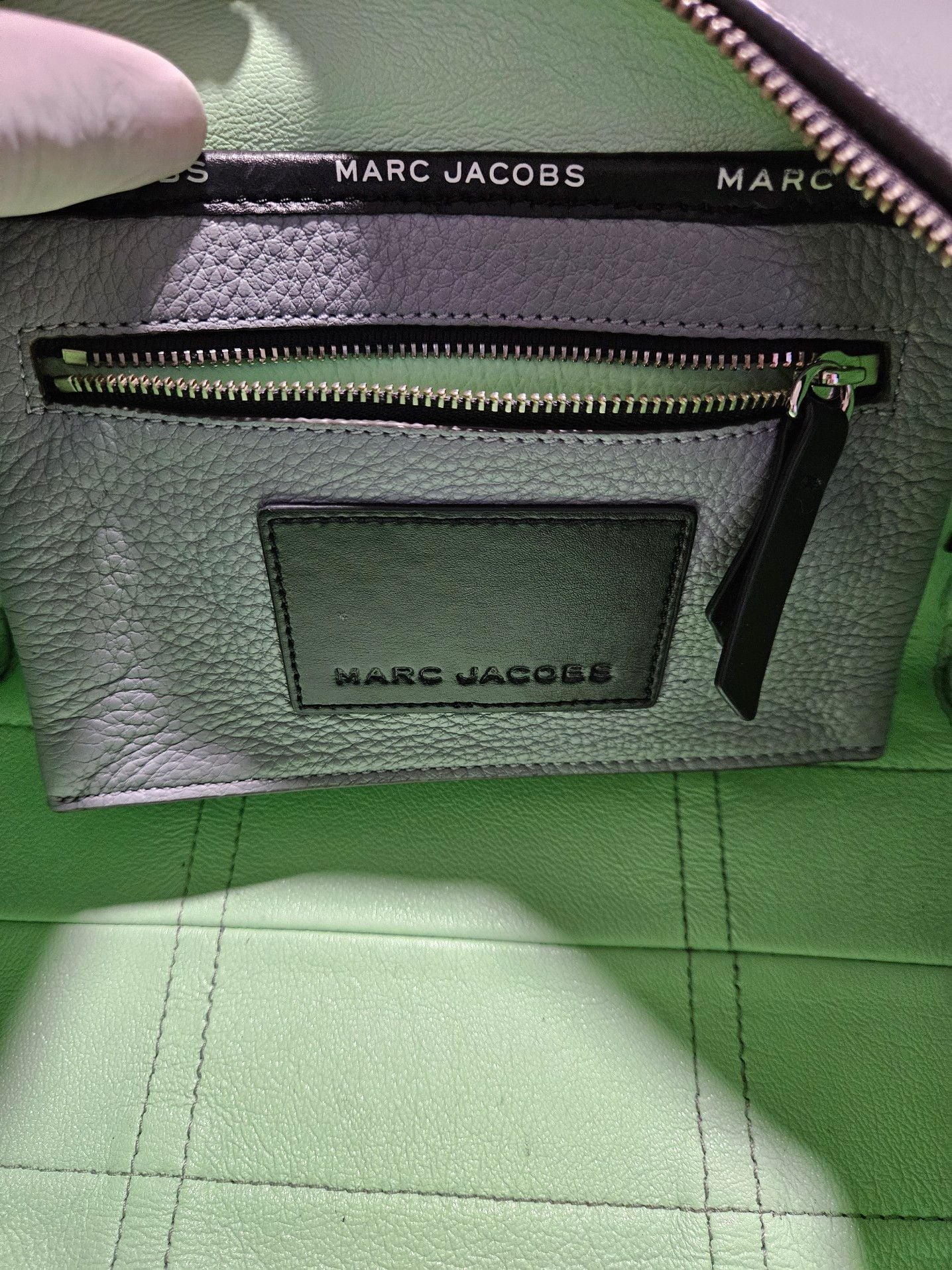 MARC JACOBS Leather Bowlet Shoulder Bag Gray Authentic Women's Handbag 17