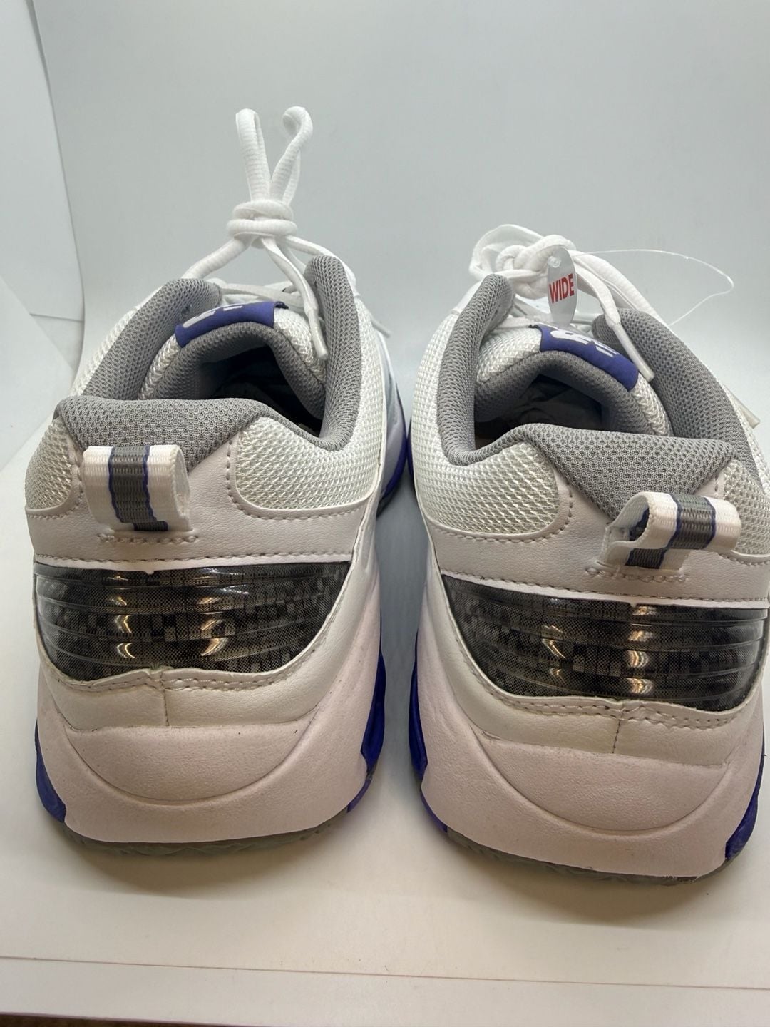 New Balance Womens Size 10 Wide 806 V1 Tennis Shoes White/Purple 6
