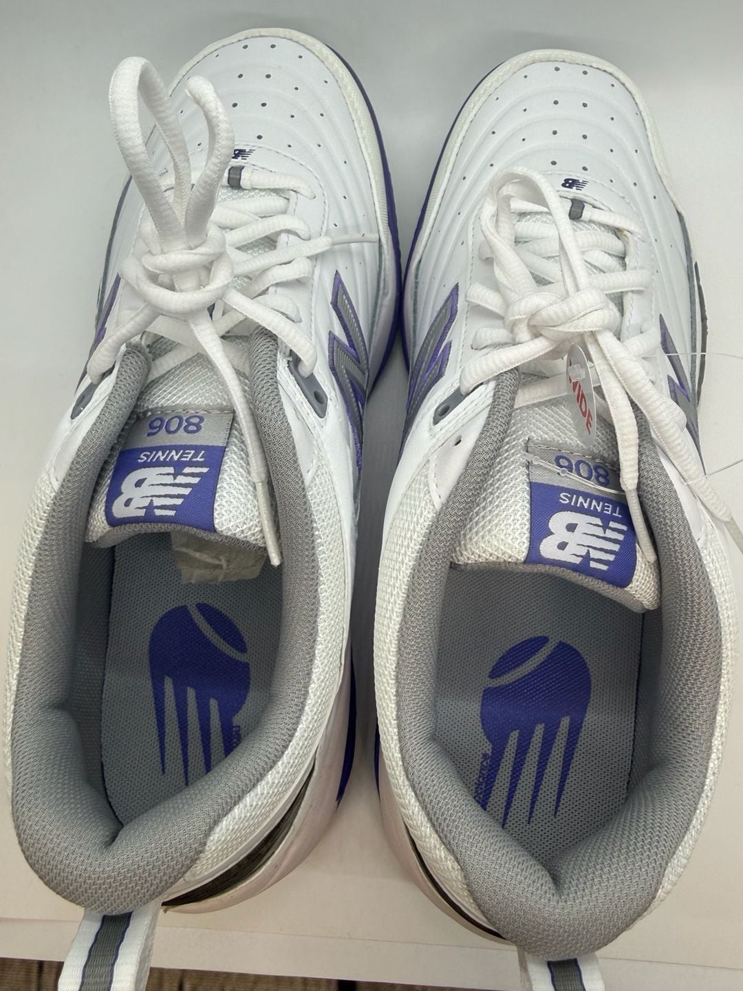 New Balance Womens Size 10 Wide 806 V1 Tennis Shoes White/Purple 7