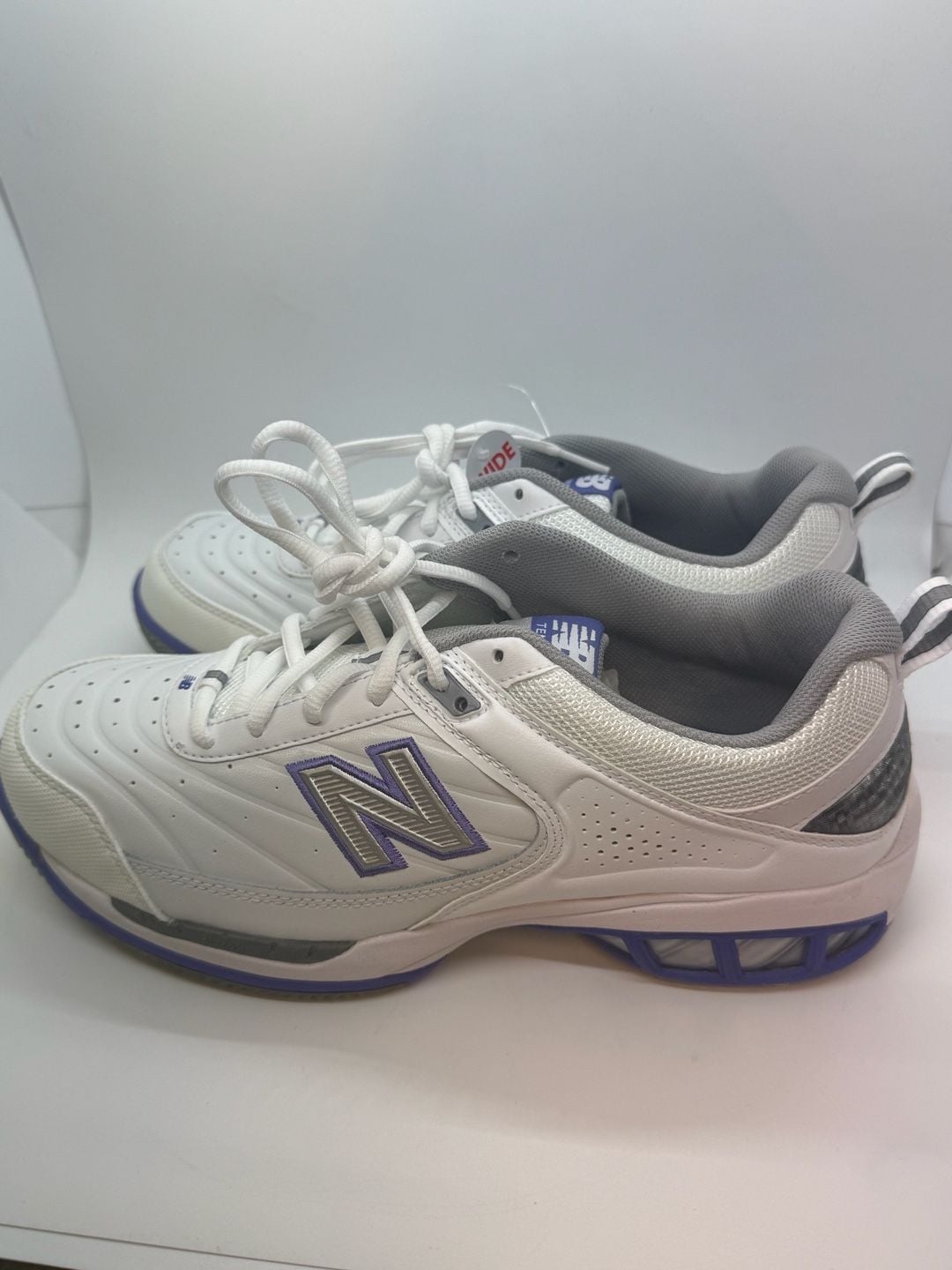 New Balance Womens Size 10 Wide 806 V1 Tennis Shoes White/Purple 10