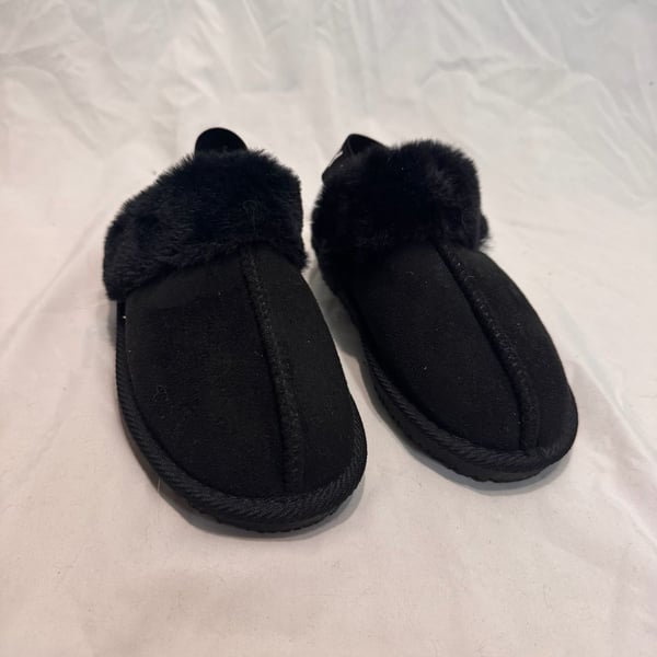 Nicole Miller Kids' black Fluffy Slide Slingback Slippers –