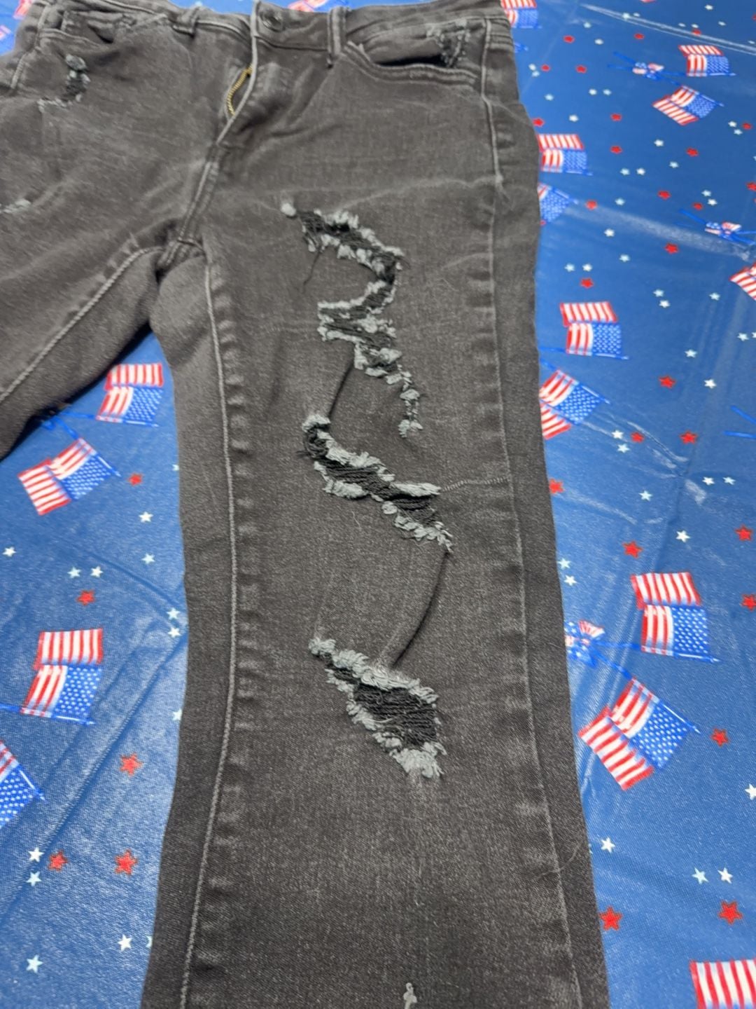 American Eagle Jeans Women's Black Next Level Stretch Distressed Jegging! 4
