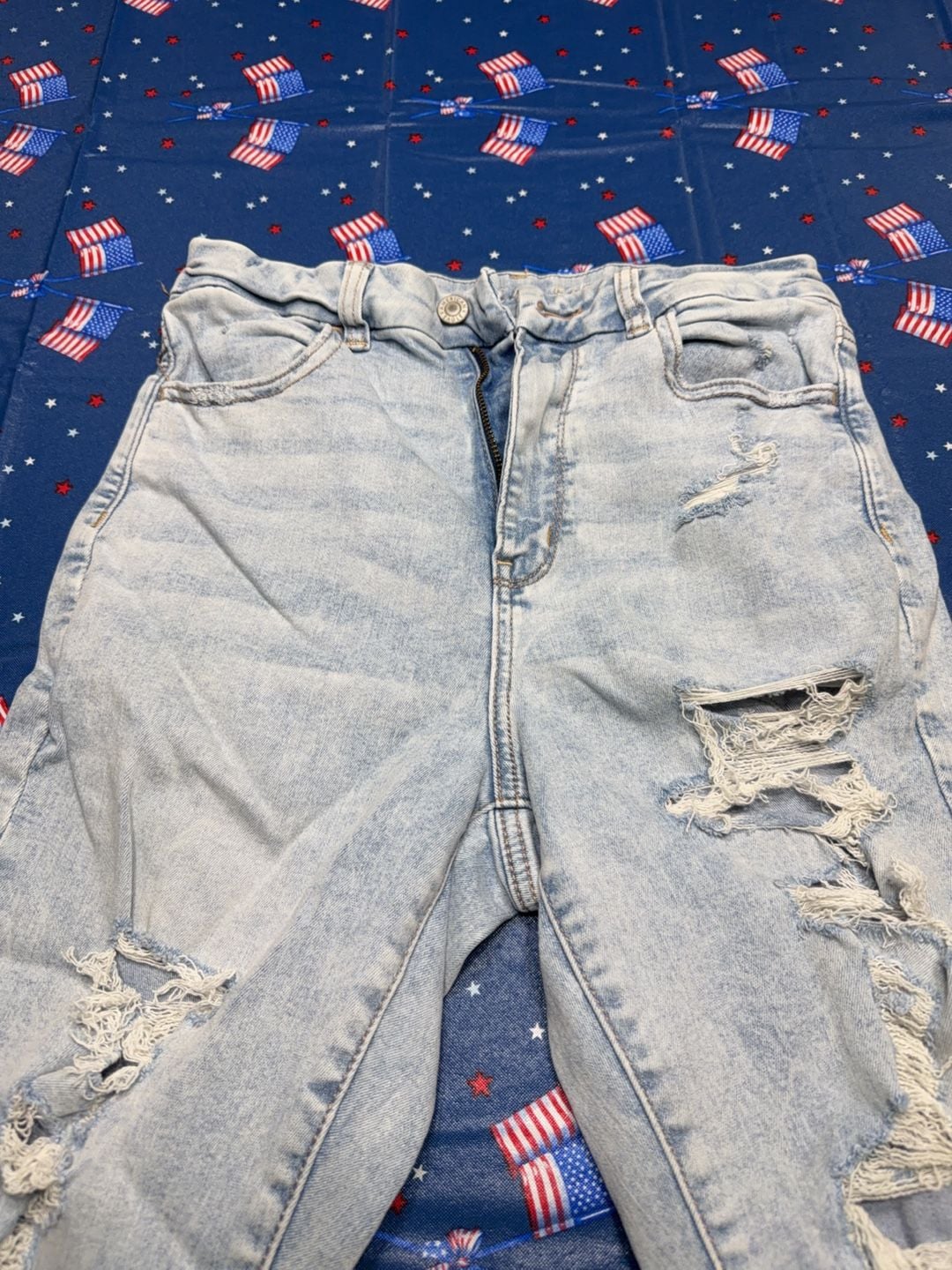 American Eagle Outfitters 6