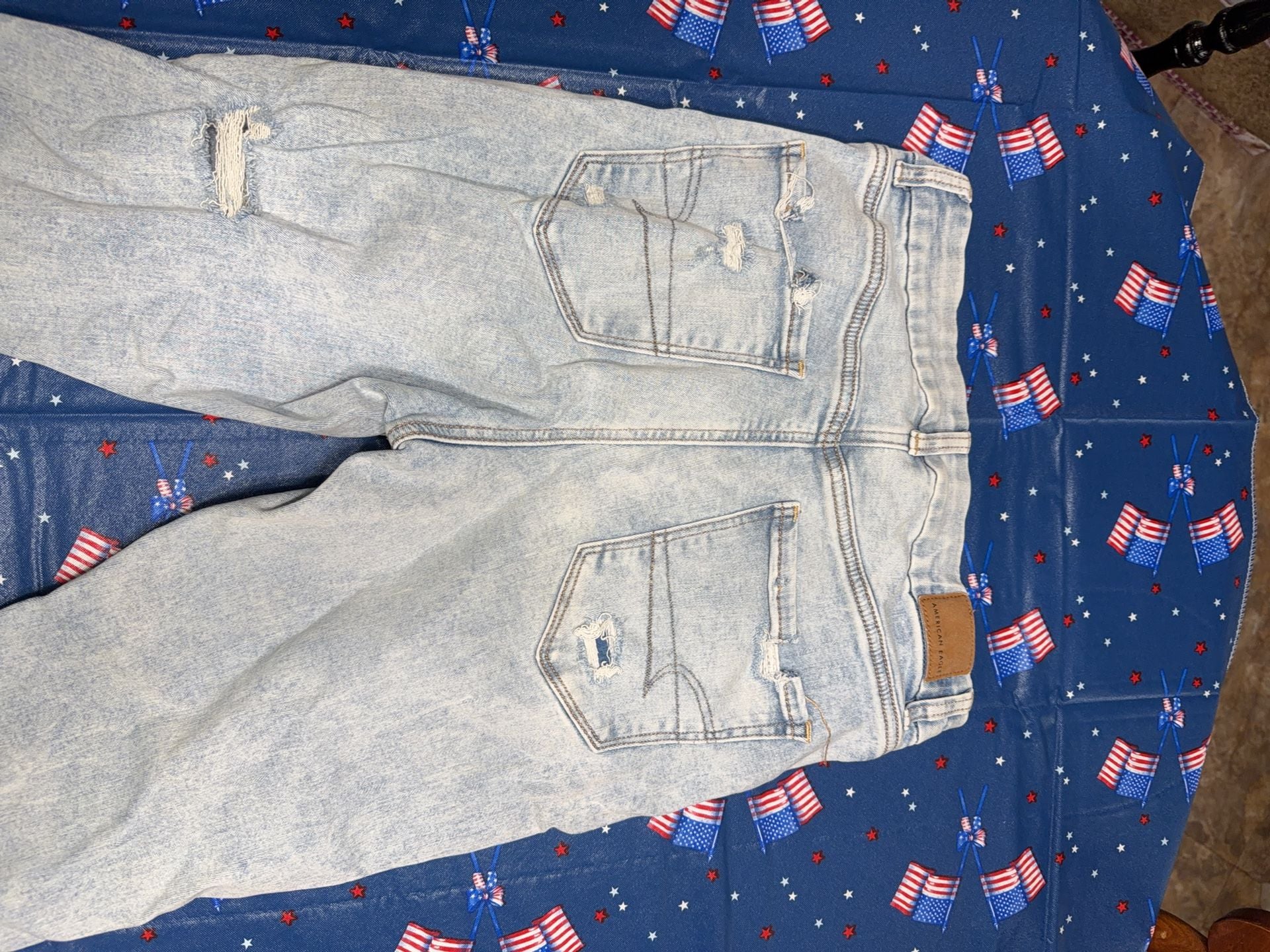 American Eagle Outfitters 13
