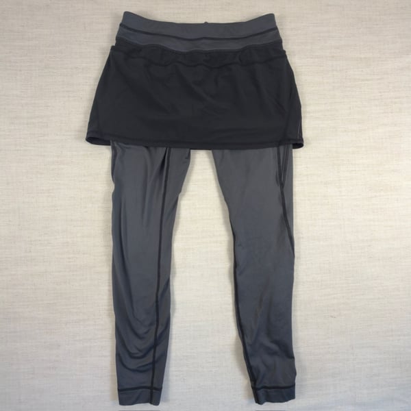 Athleta 2-In-1 Skirt Leggings In Black and Gray Size Small