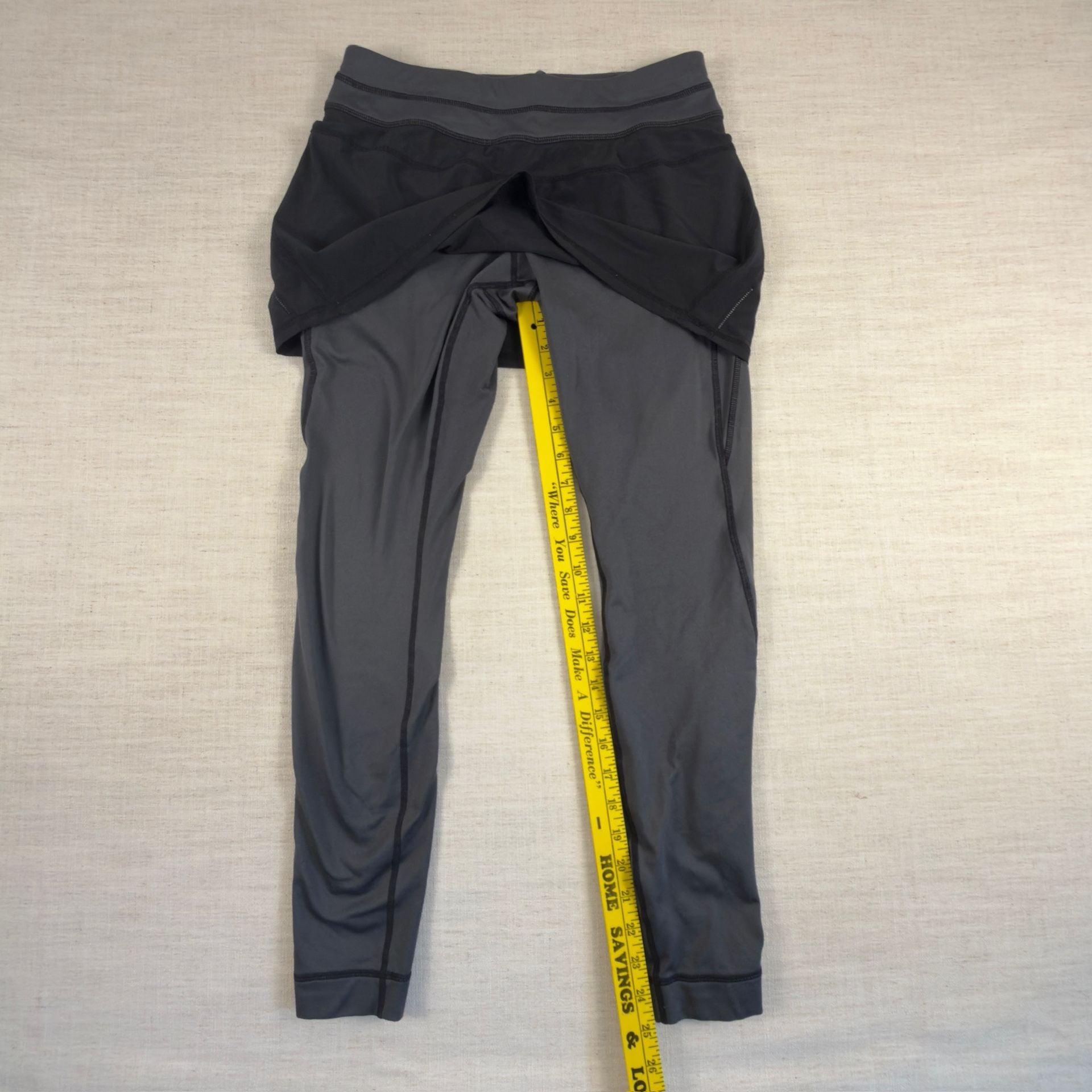 Athleta 2-In-1 Skirt Leggings In Black and Gray Size Small 8