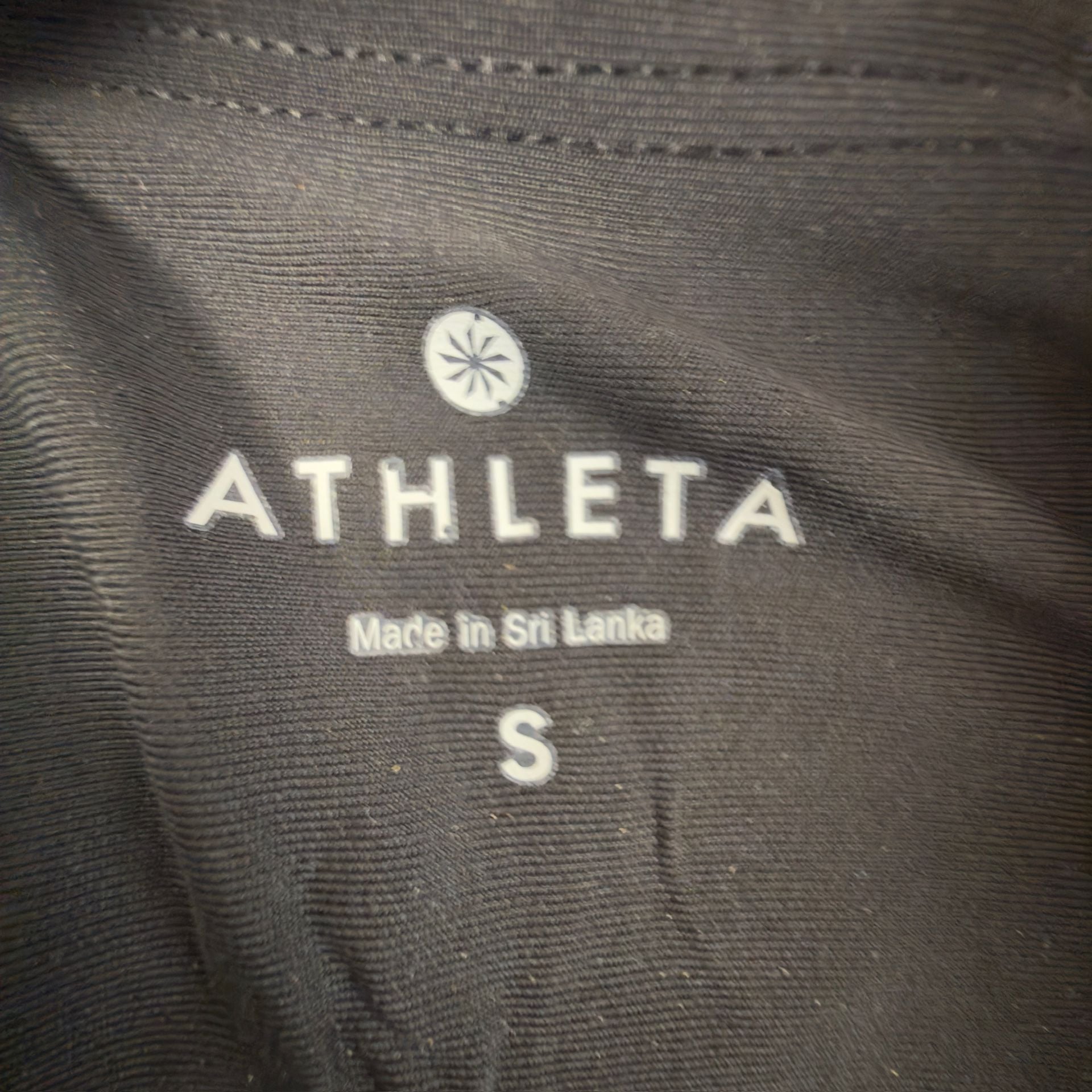 Lululemon Women's Essential Rhythm Pant Black Size 2 Breathable Stretch 4