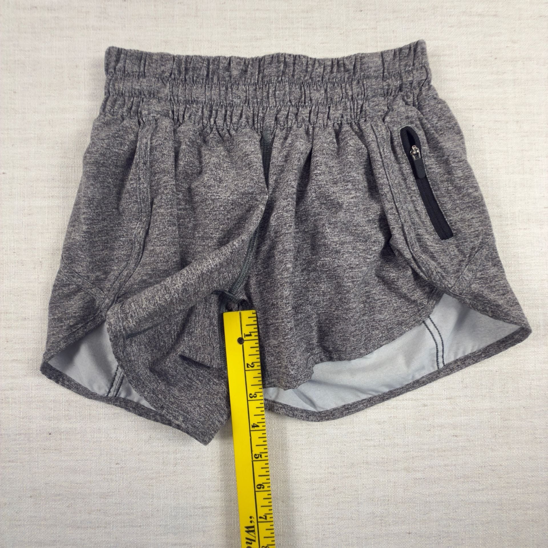 Lululemon Tracker Short V, W4 9