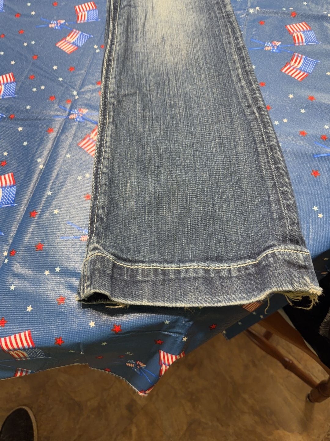 Women's Embroidered Pocket Bootcut Jeans Size 3