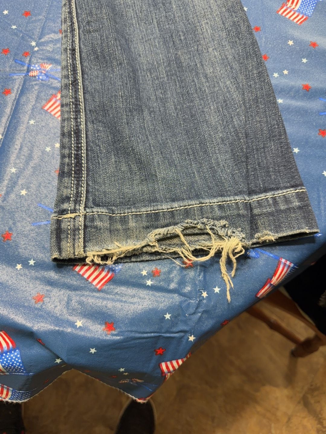 Women's Embroidered Pocket Bootcut Jeans Size 10