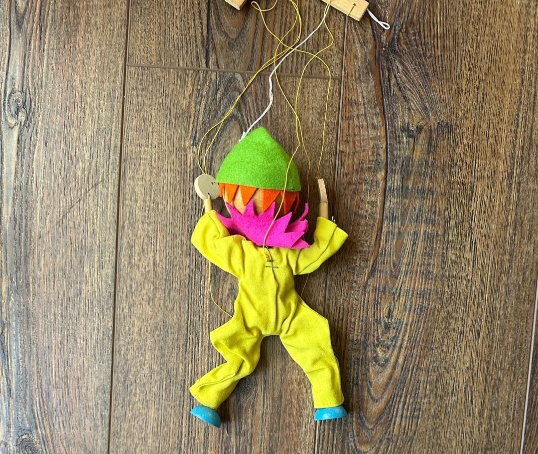 Vintage Pelham Puppets Clown Marionette with Original Box and Instructions 5