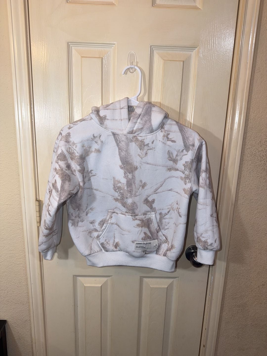 Comfrt Collection Tree Camo Hoodie Size XS 3