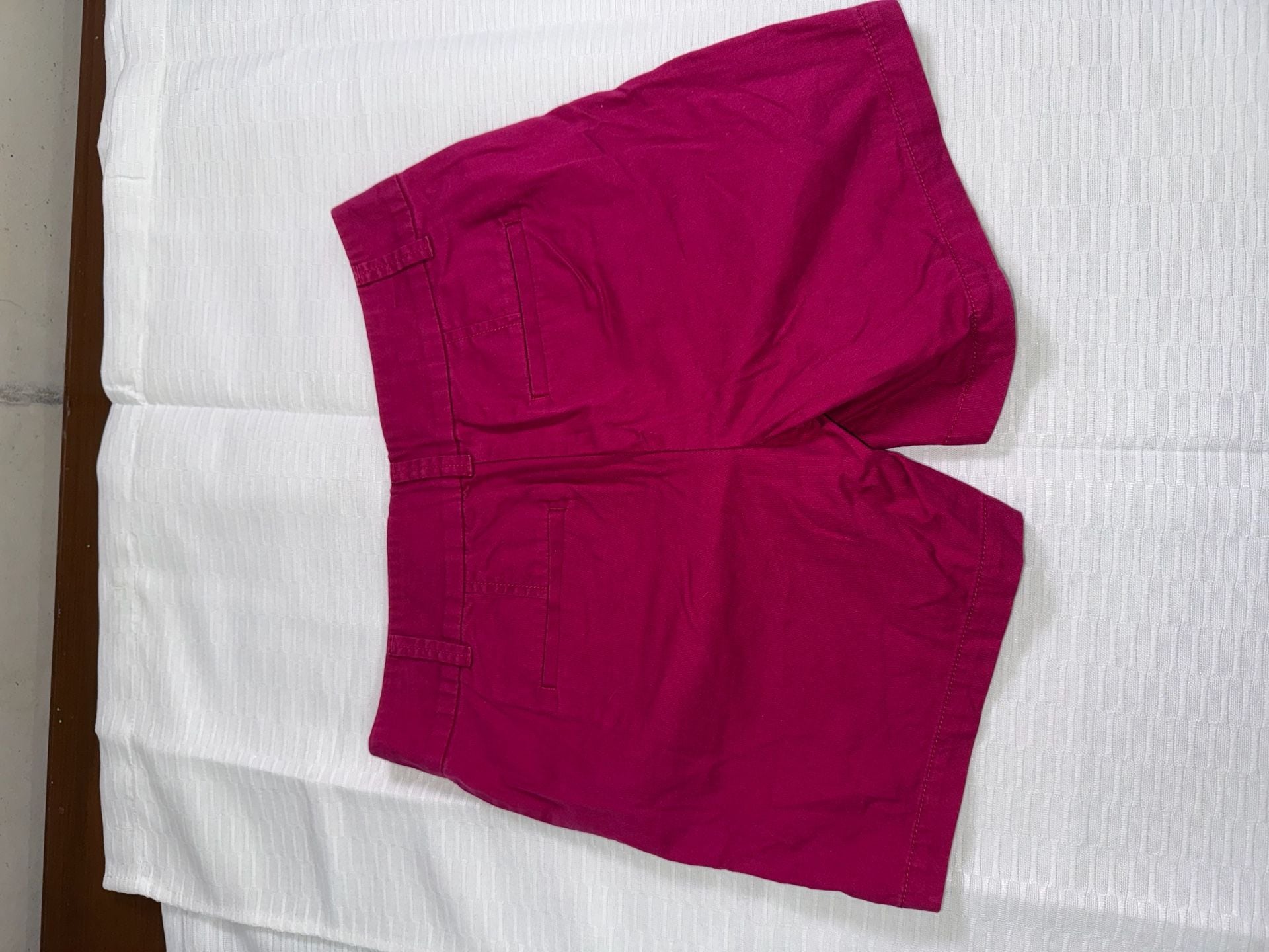 LOFT Outlet Women's 6 Inch Short Pink Size 2 3