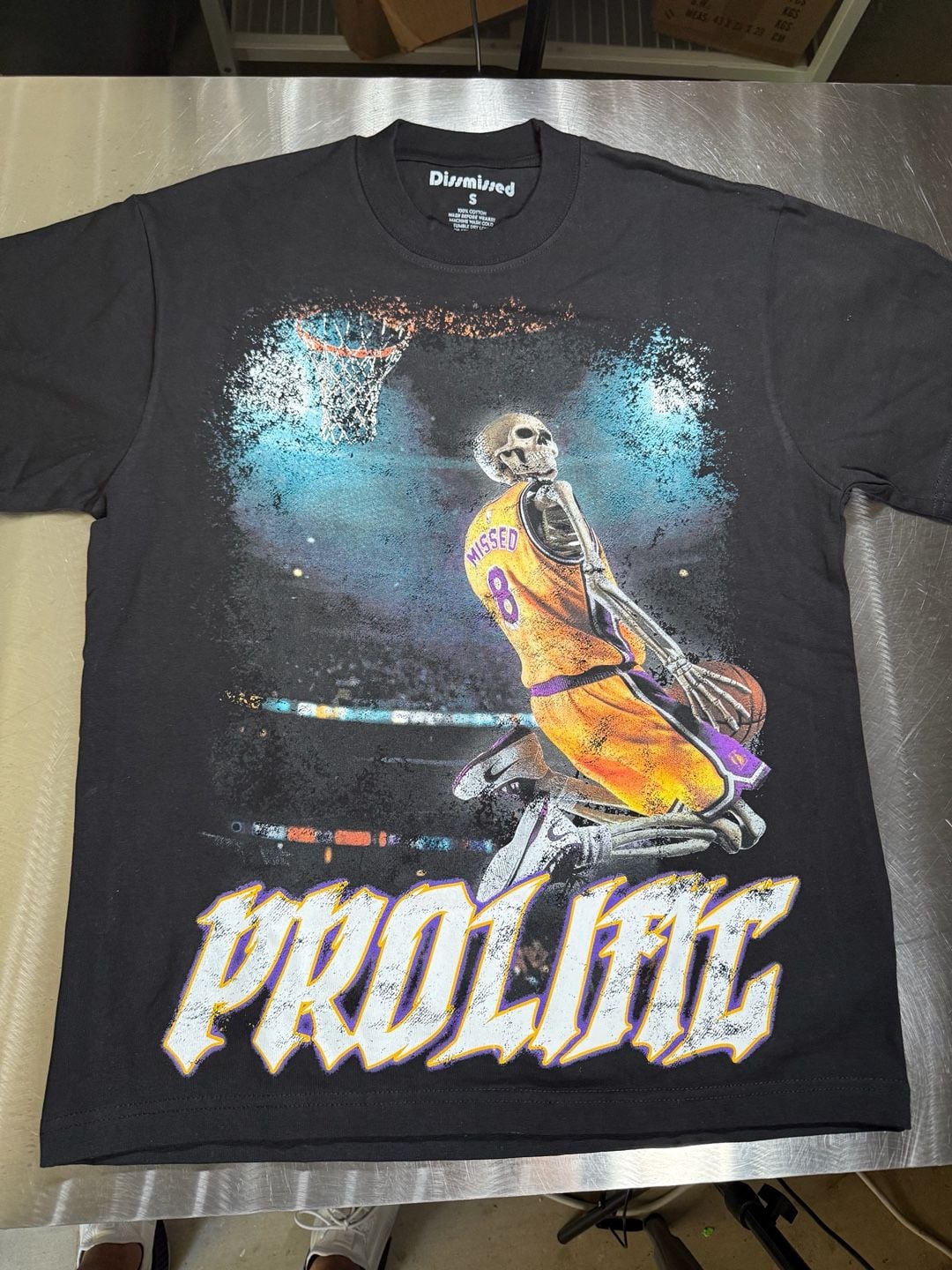 Dissmissed Prolific Skeleton Basketball Graphic T-Shirt Size Small 3
