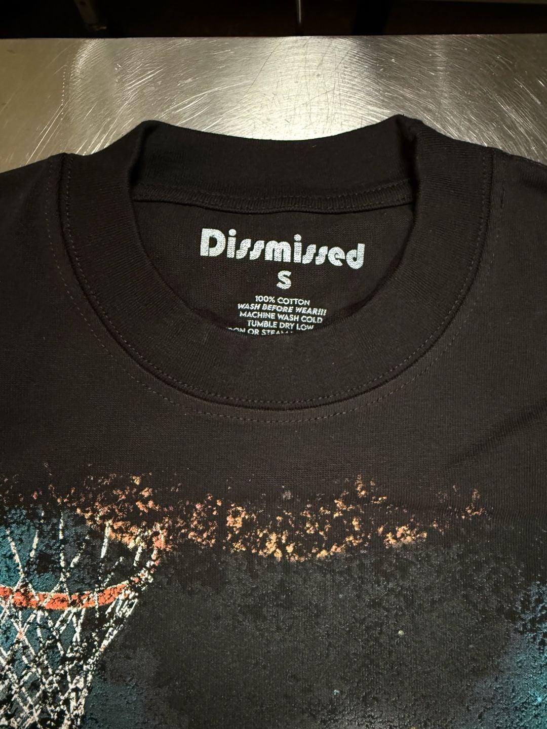 Dissmissed Prolific Skeleton Basketball Graphic T-Shirt Size Small 4