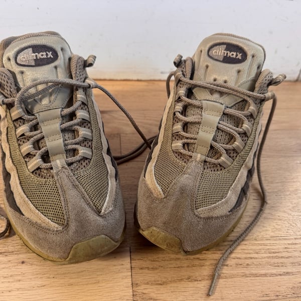 RARE Hard To Find Nike Air Max 95 Size 9.5 Brown Sneakers 609048-200