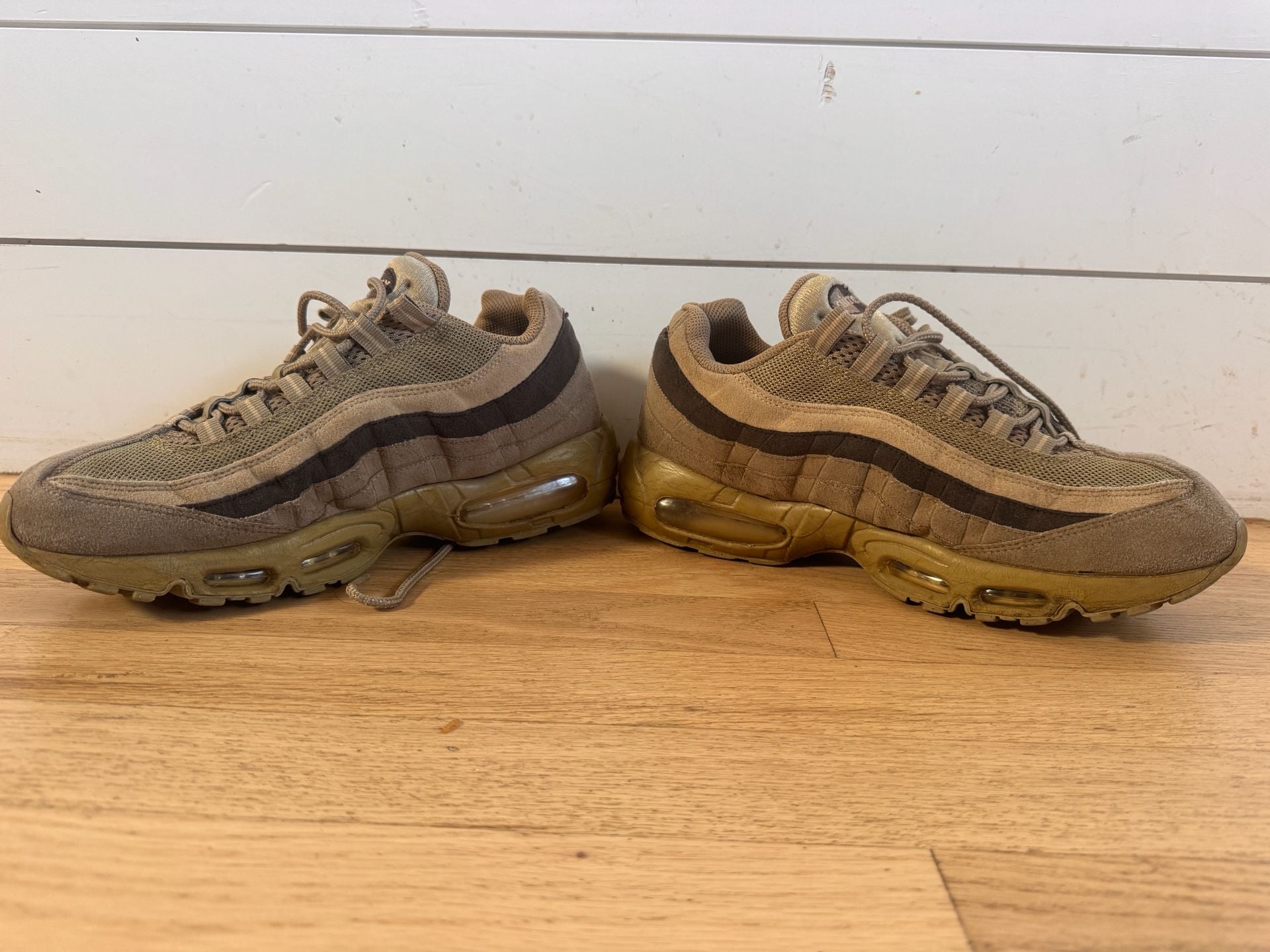 RARE Hard To Find Nike Air Max 95 Size 9.5 Brown Sneakers 609048-200 6