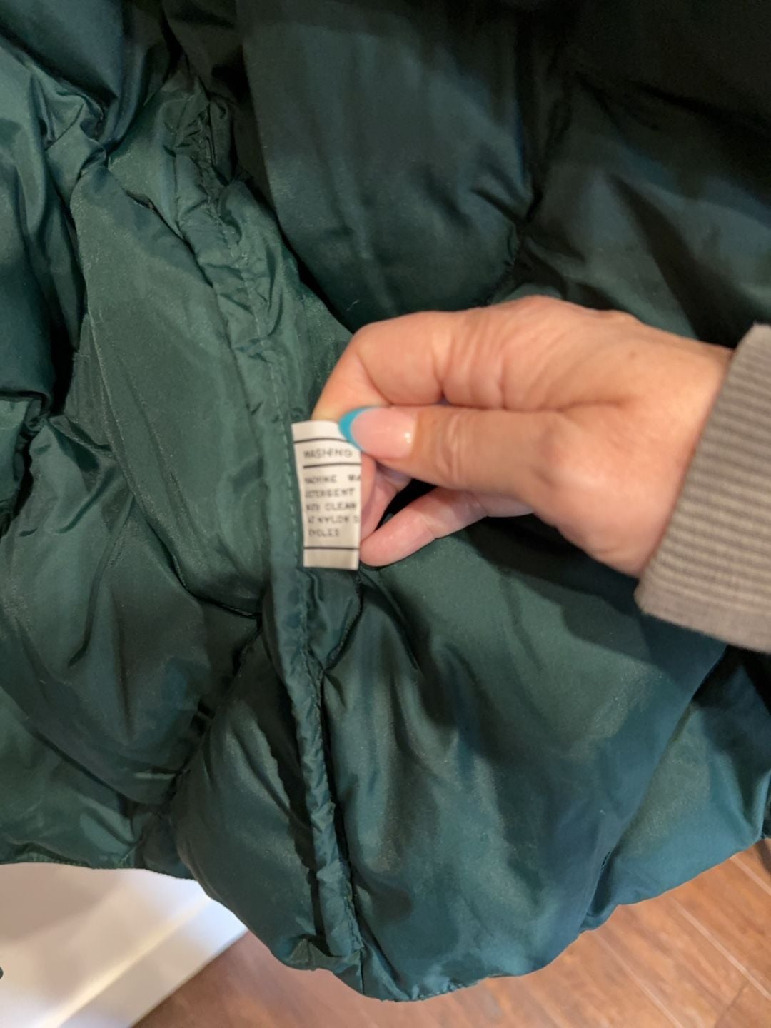 Cabela's Vintage Premier Northern Goose Down Quilted Jacket Size M 10