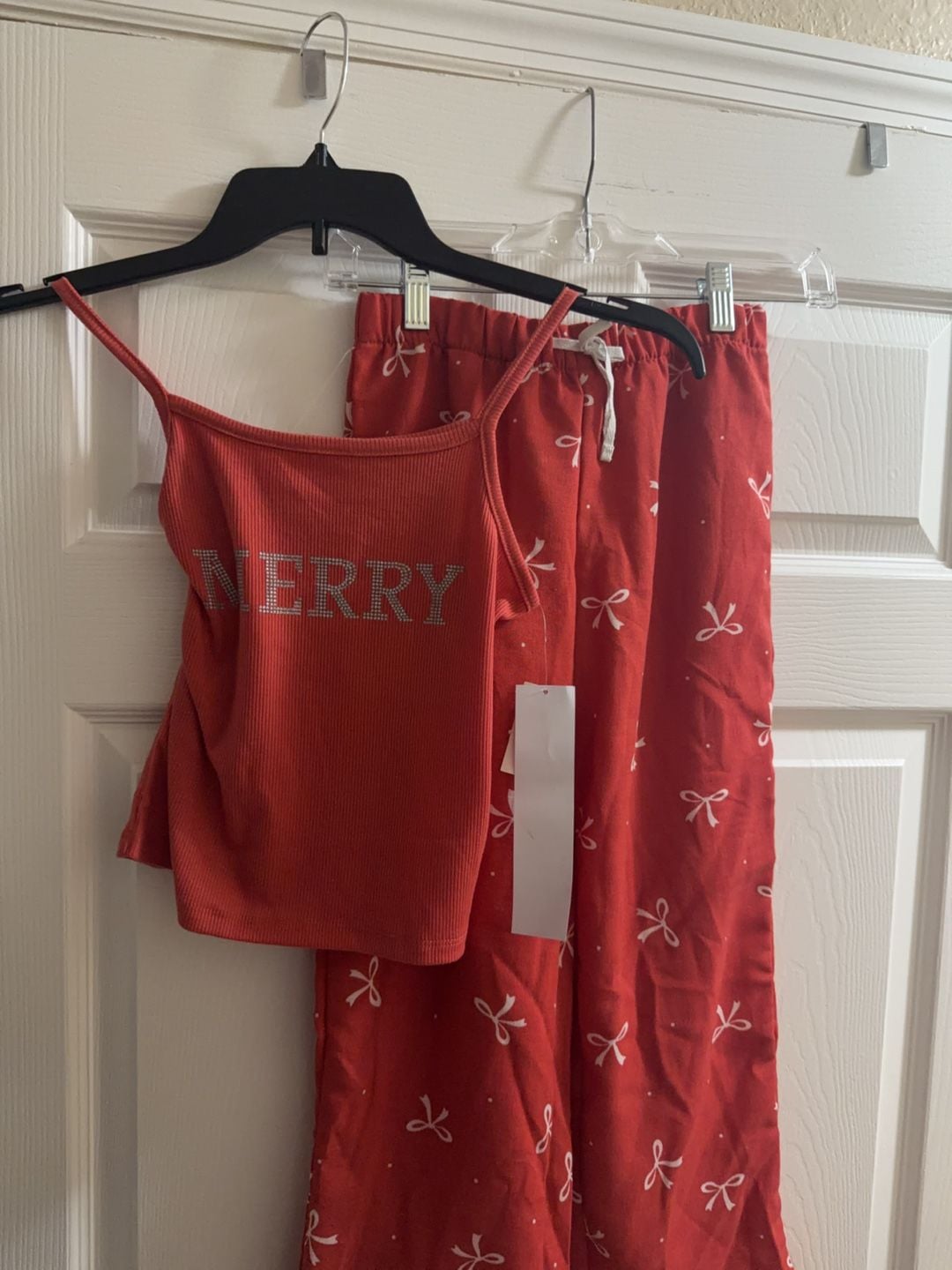Merry Rhinestone Ribbed Tank and Bow Print Pajama Set Size Medium 1