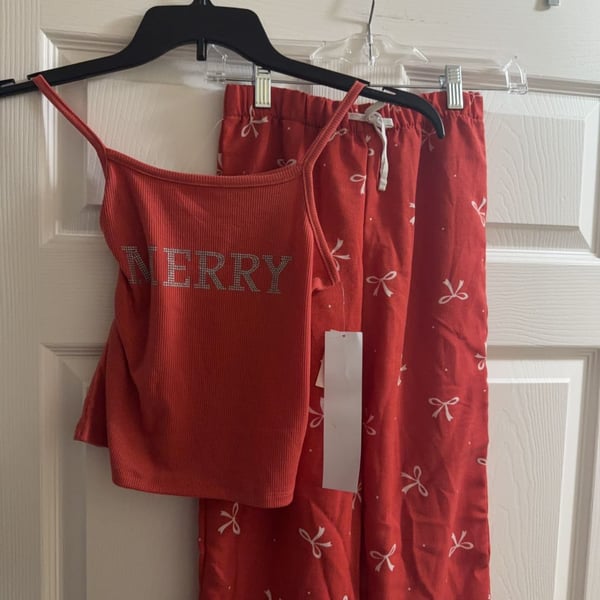 Merry Rhinestone Ribbed Tank and Bow Print Pajama Set Size Medium