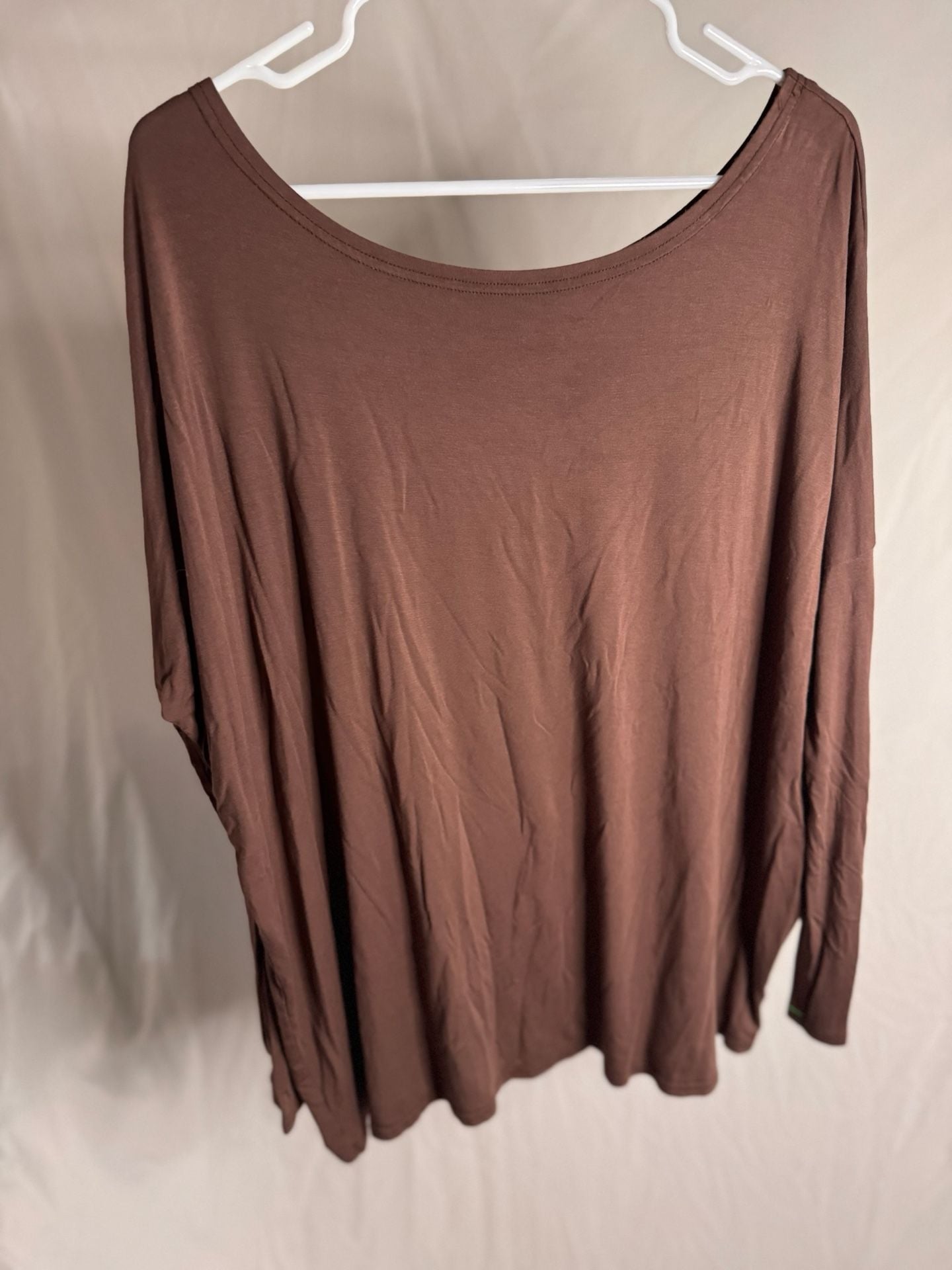 Vici Brown Long Sleeve Scoop Neck Top Size Small 2