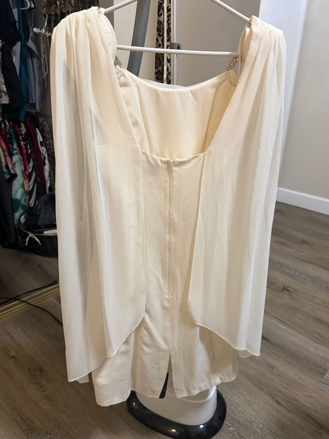 Vintage White Chiffon Overlay Dress w/Pearl & Rhinestone Embellishments Size 8  9
