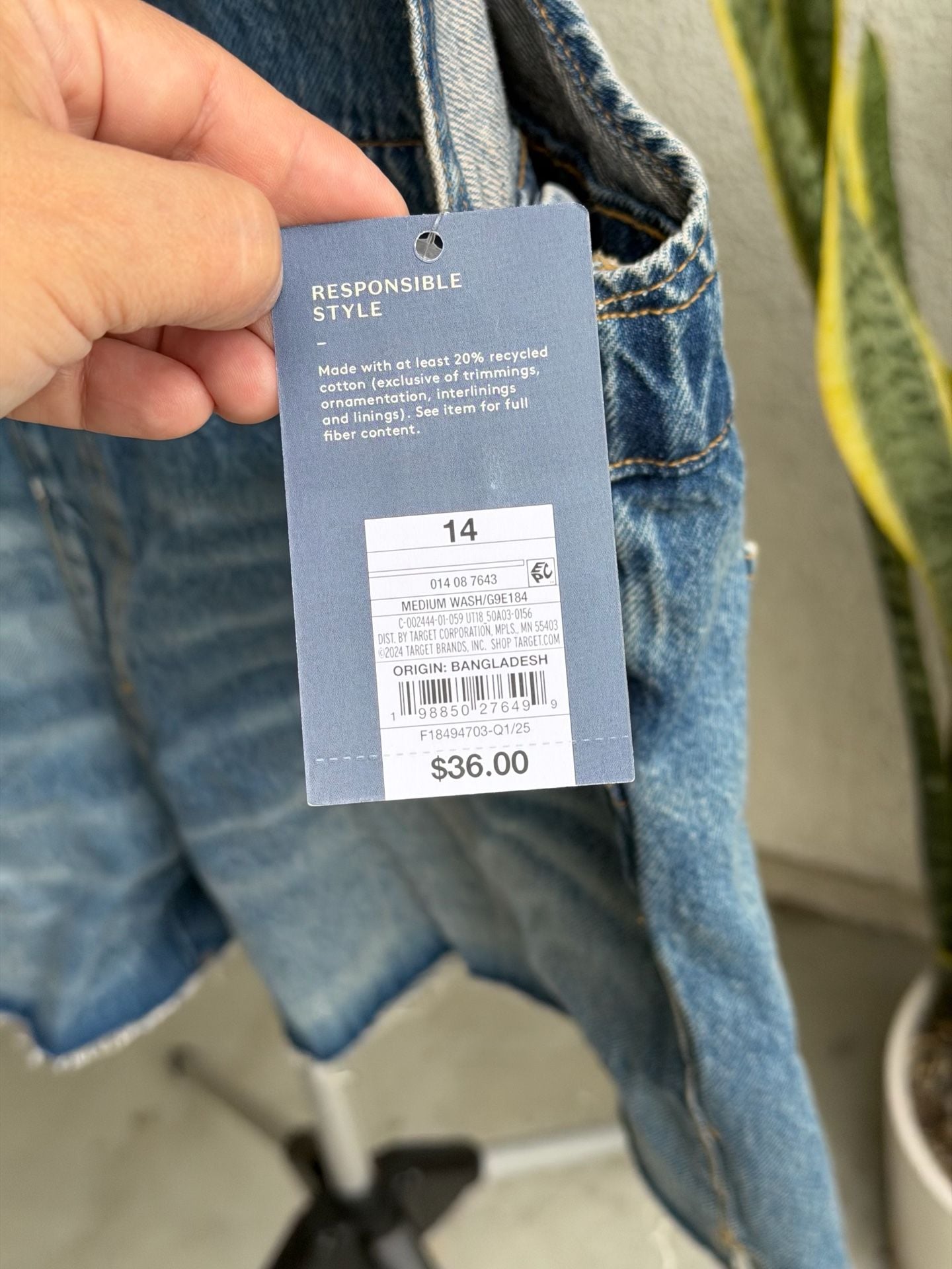 Universal Thread Women's Denim Overall Shorts Size 14 5