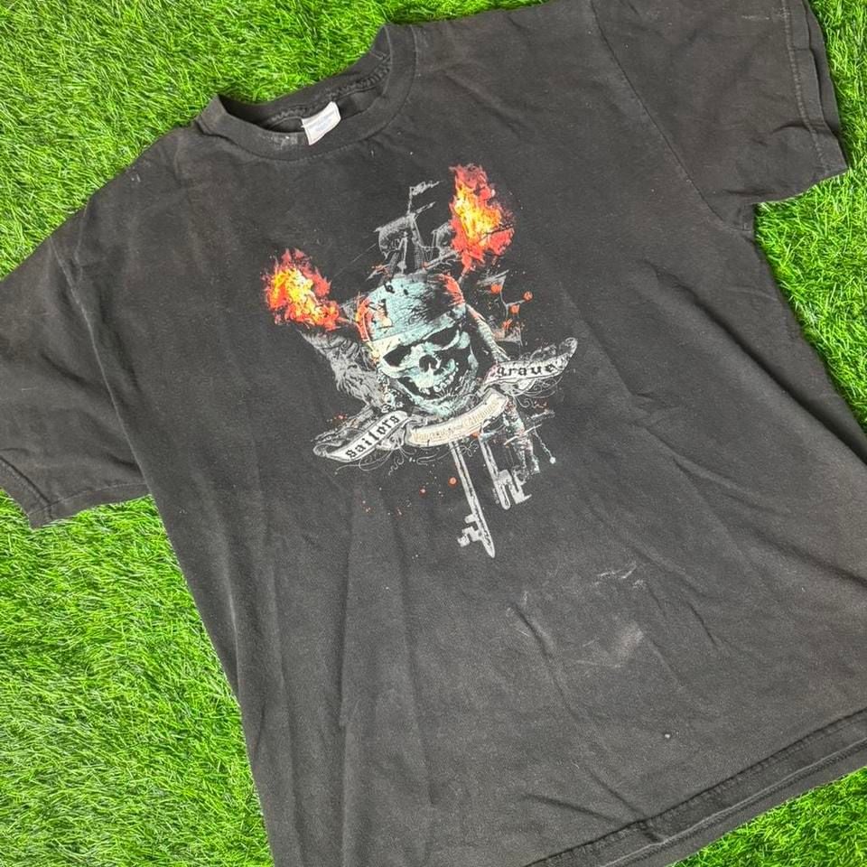 Vintage Disney Pirates of the Caribbean Sailors Grave T-Shirt Size Large 3