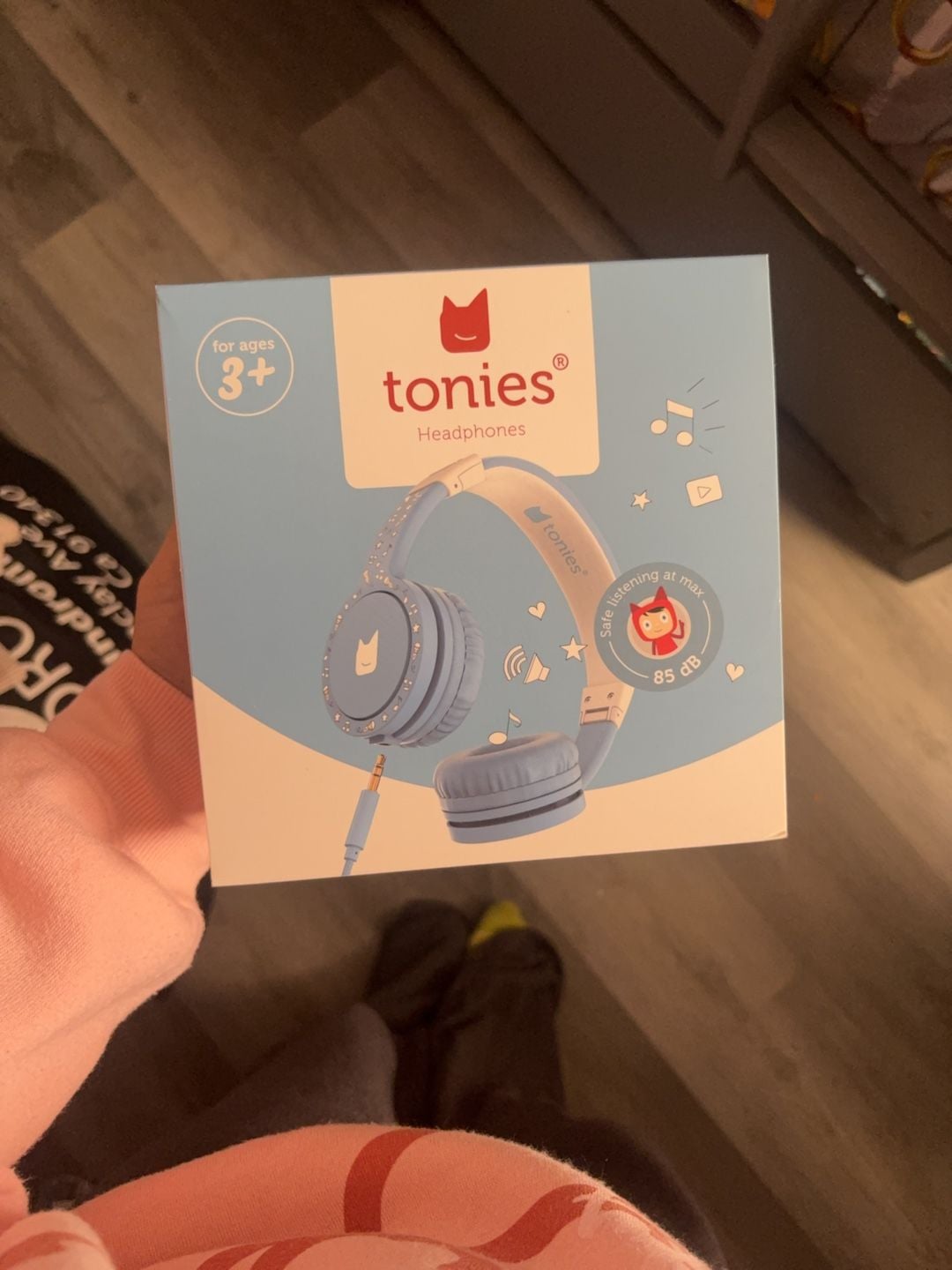 Tonies Fold-and-Go Kids Headphones - Light Blue 1