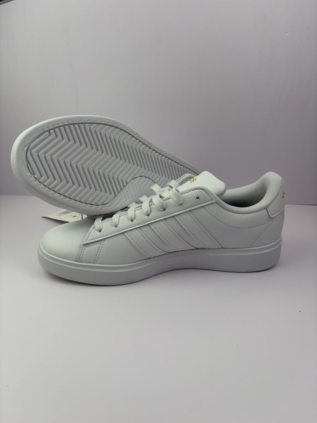 Adidas Grand Court 2.0 White Sneakers Size 9.5 6