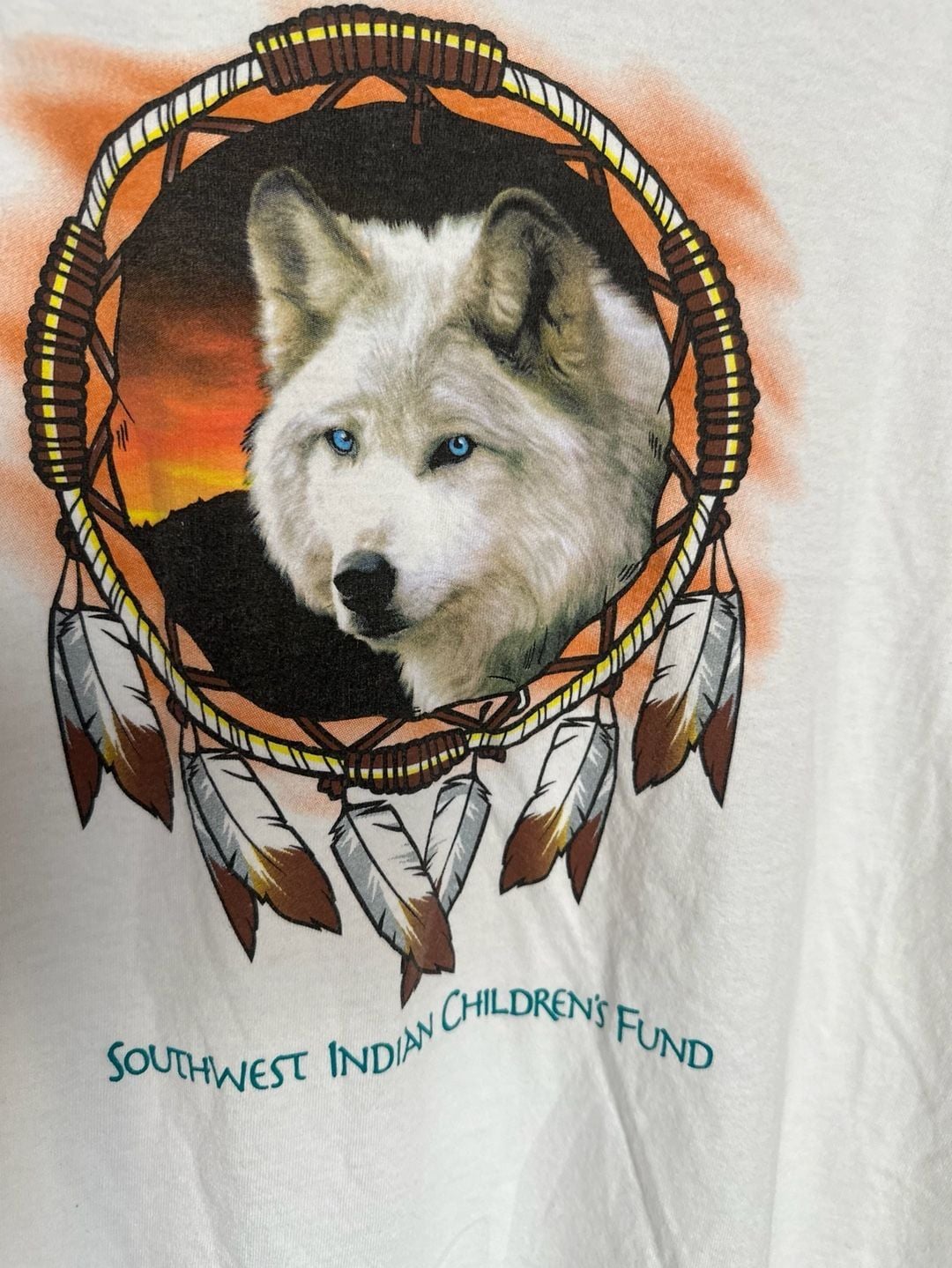 Gildan Southwest Indian Children's Fund Wolf Dreamcatcher T-Shirt Size Large 3